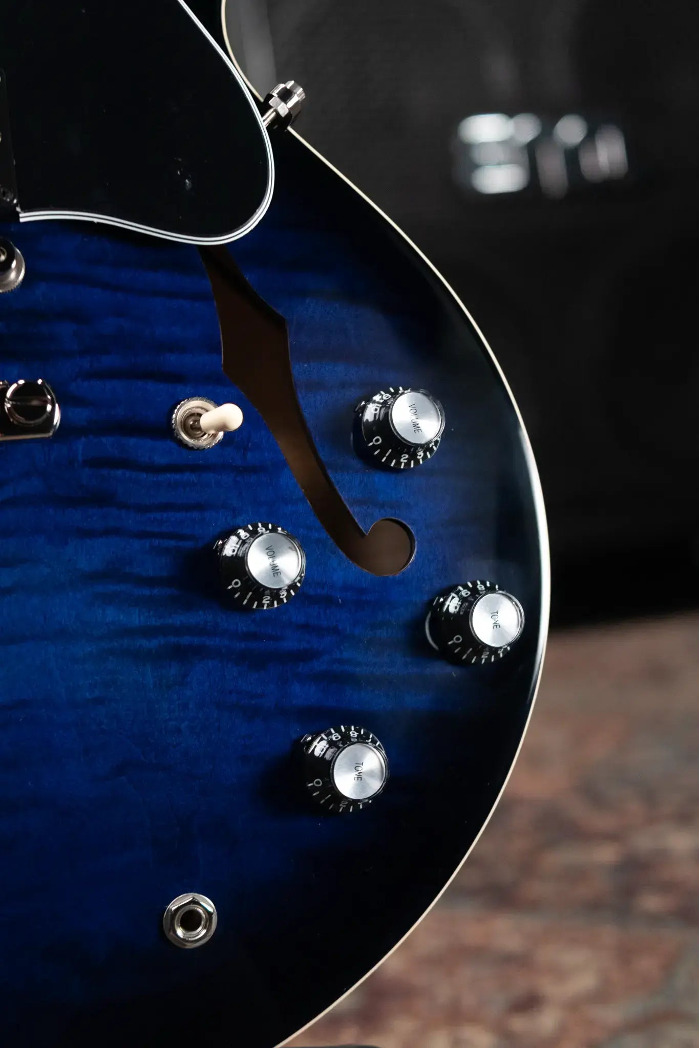 Gibson ES-335 Figured Semi-Hollow Electric Guitar - Deep Ocean Burst with Hardshell Case
