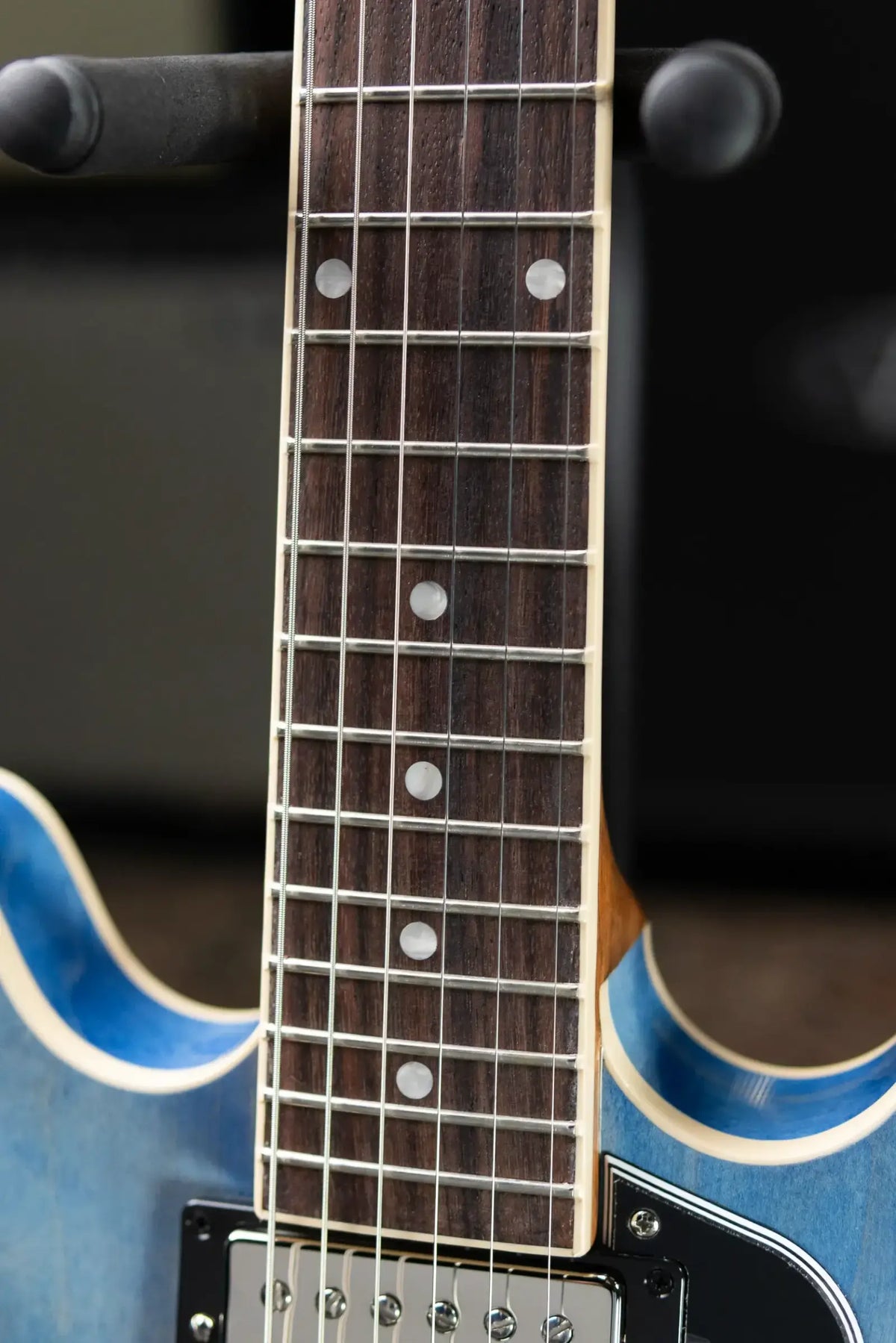 Gibson ES-335 Semi-Hollow Electric Guitar - Ocean Blue with Hardshell Case