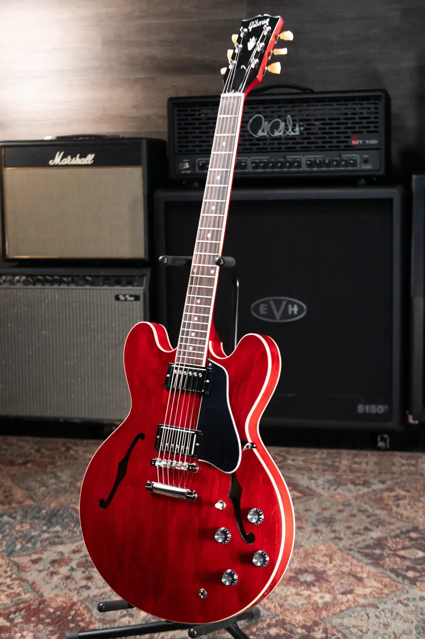 Gibson ES-335 Semi-Hollow Electric Guitar - Sixties Cherry with Hardshell Case
