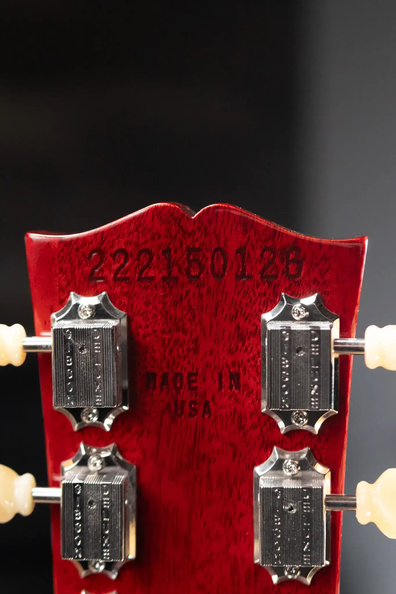 Gibson ES-335 Semi-Hollow Electric Guitar - Sixties Cherry with Hardshell Case