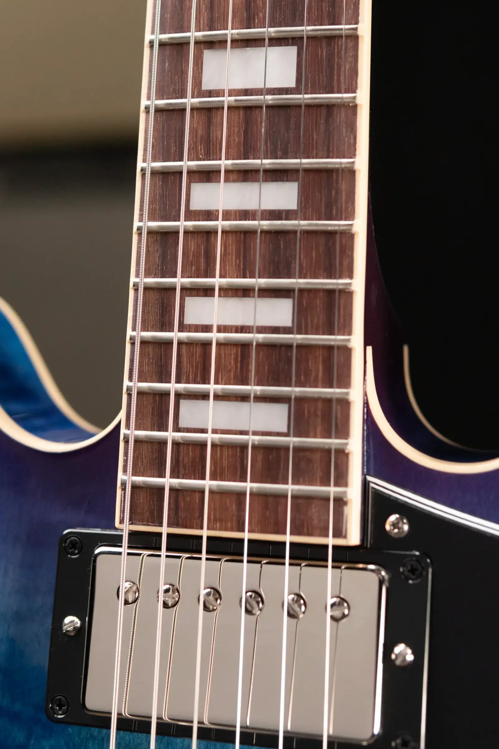 Gibson ES-339 Figured Semi-Hollow Electric Guitar - Blueberry Burst with Hardshell Case
