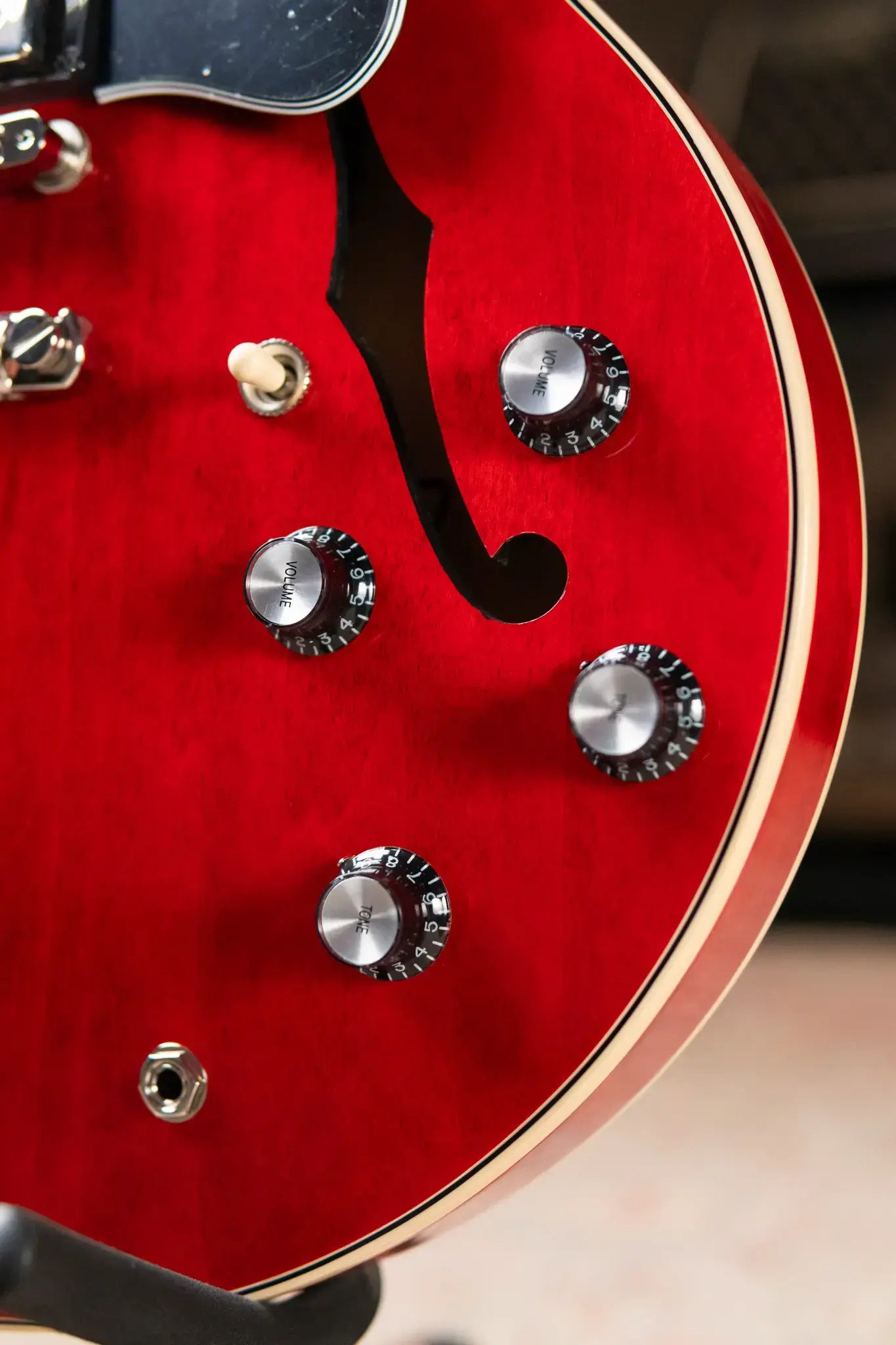 Gibson ES-345 Semi-Hollow Electric Guitar - Sixties Cherry with Hardshell Case