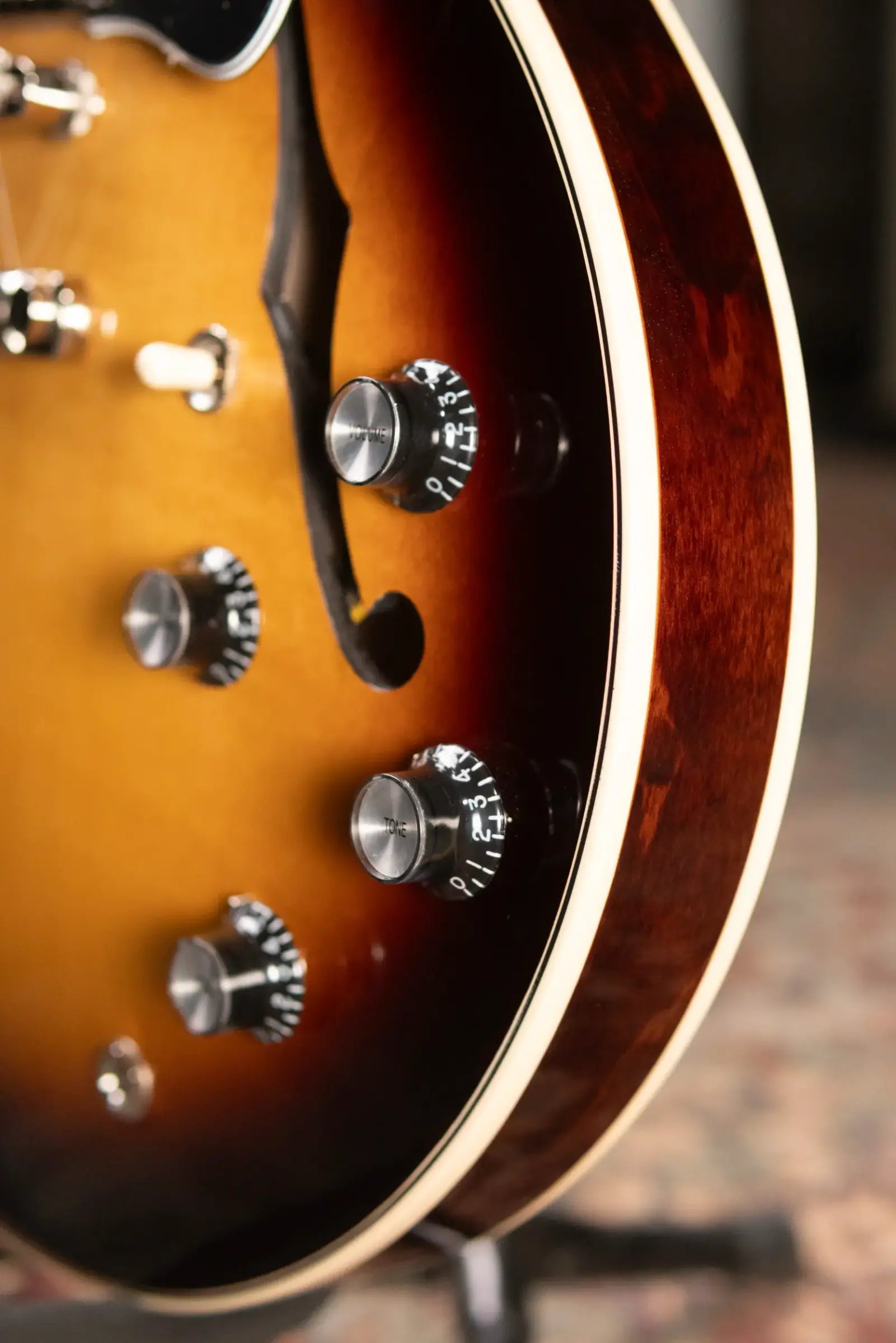 Gibson ES-345 Semi-Hollow Electric Guitar - Vintage Burst with Hardshell Case