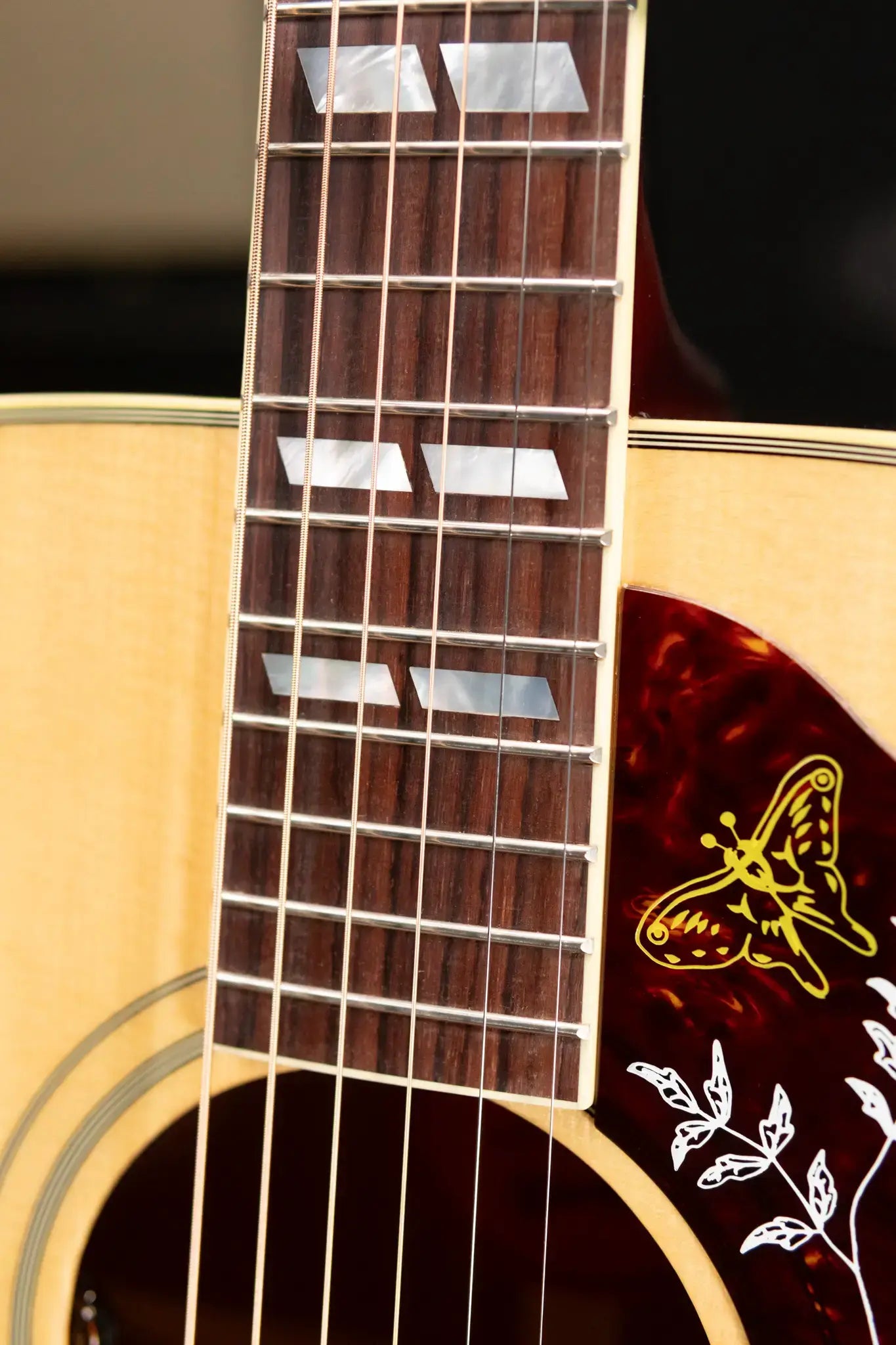 Gibson Hummingbird Original Acoustic/Electric Guitar - Antique Natural with Hardshell Case