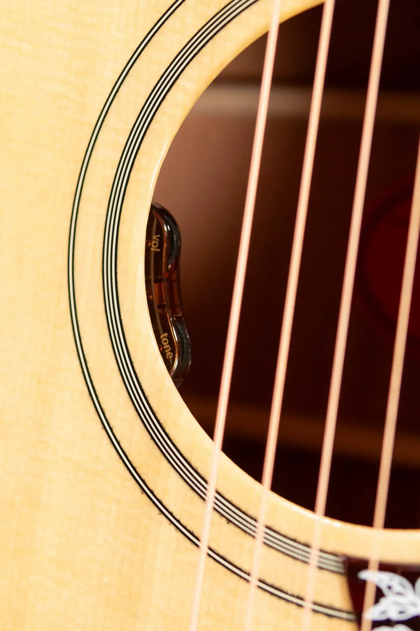 Gibson Hummingbird Original Acoustic/Electric Guitar - Antique Natural with Hardshell Case