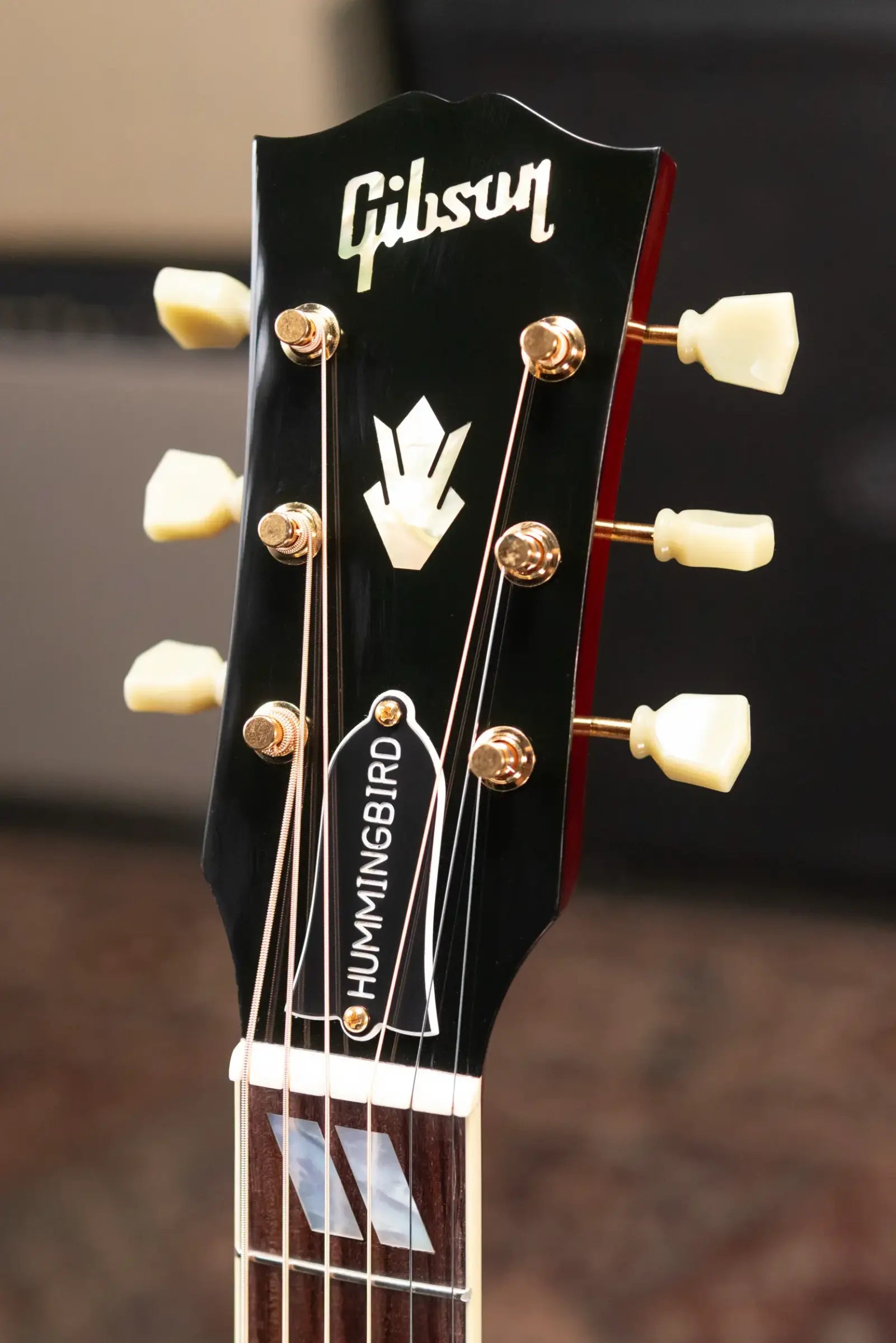 Gibson Hummingbird Original Acoustic/Electric Guitar - Antique Natural with Hardshell Case