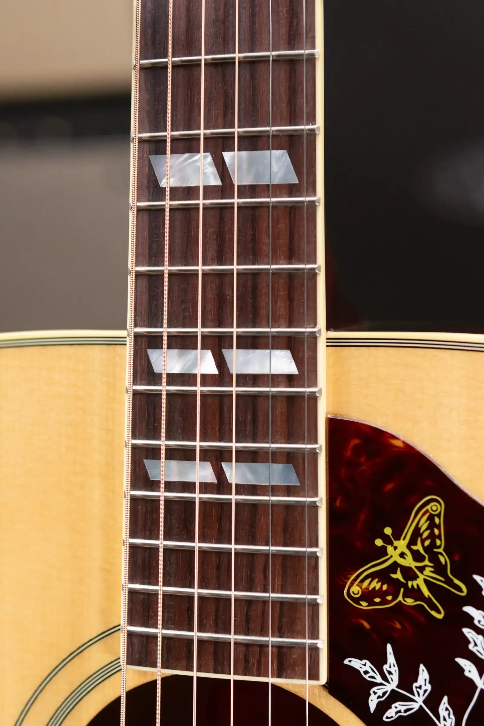 Gibson Hummingbird Original Acoustic/Electric Guitar - Antique Natural with Hardshell Case