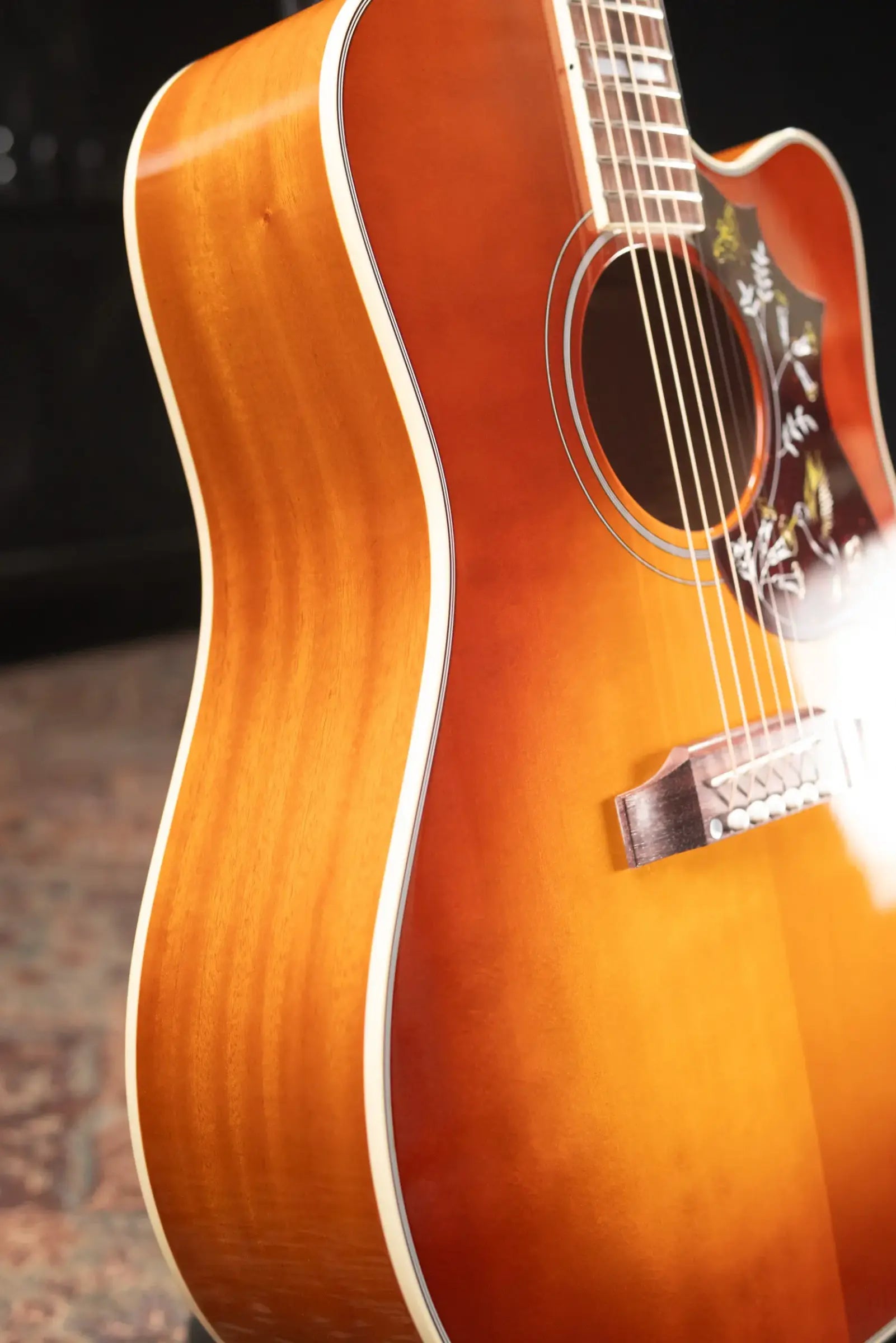 Gibson Hummingbird Standard EC Acoustic/Electric Guitar - Heritage Cherry Sunburst with Hardshell Case