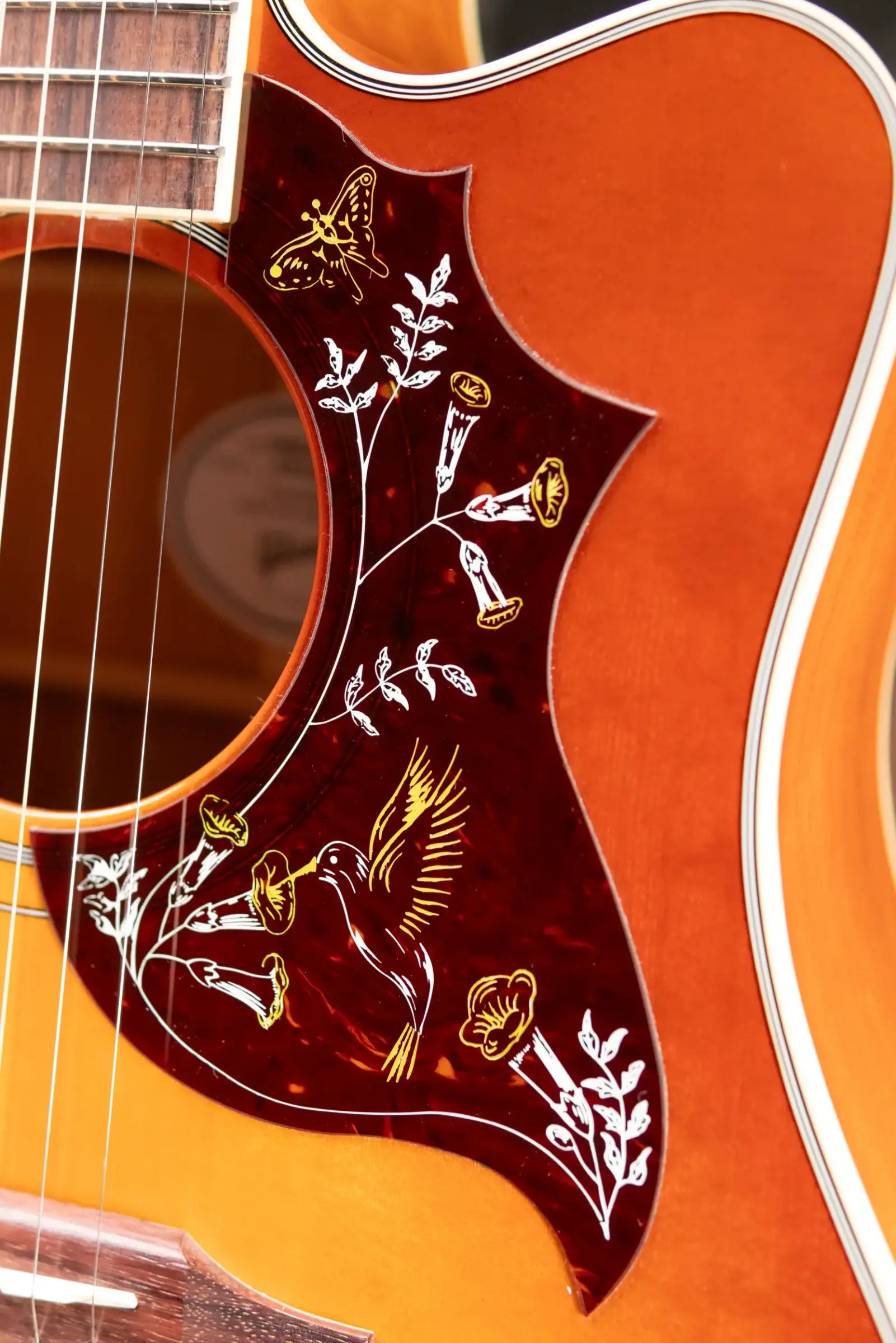 Gibson Hummingbird Standard EC Acoustic/Electric Guitar - Heritage Cherry Sunburst with Hardshell Case