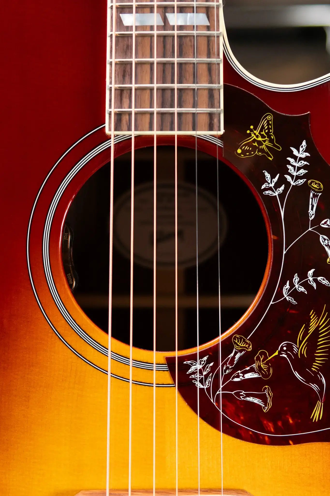 Gibson Hummingbird Standard Rosewood EC Dreadnought Acoustic/Electric Guitar - Rosewood Burst with Hardshell Case