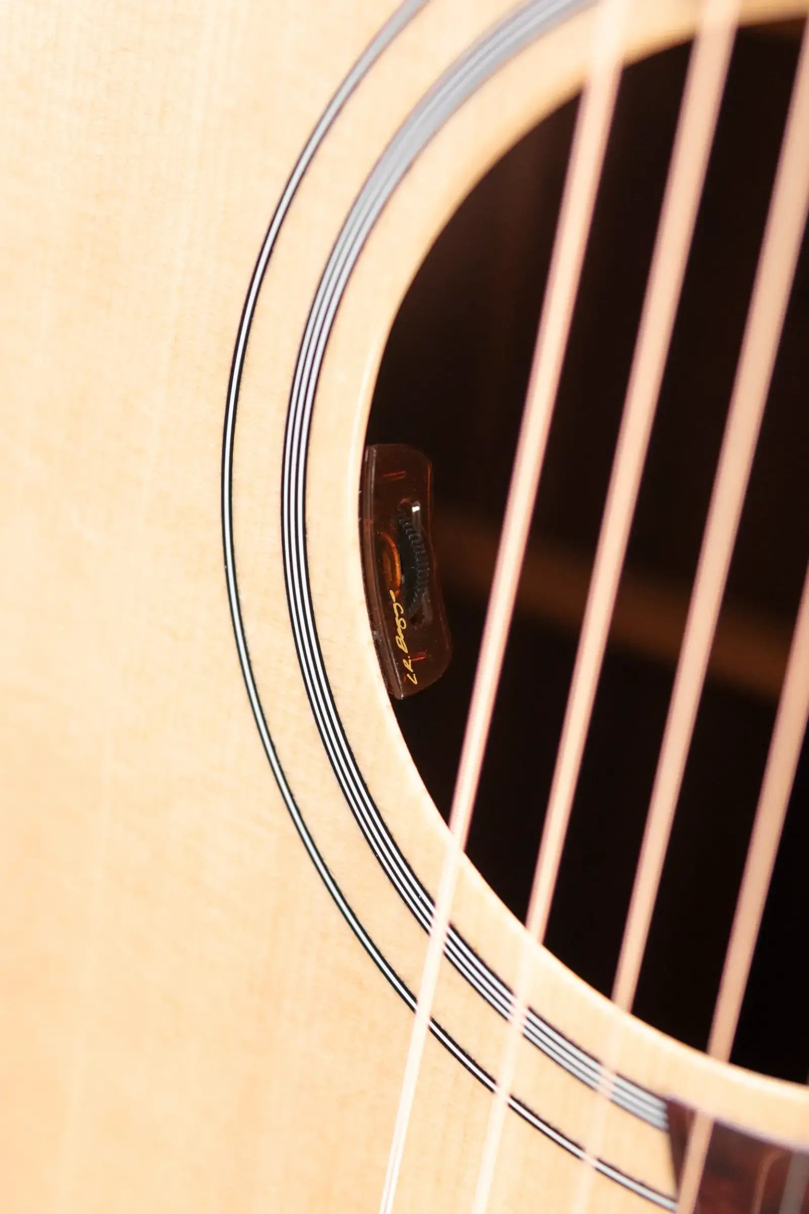 Gibson Hummingbird Studio Rosewood Acoustic/Electric Guitar - Natural with Hardshell Case - Used