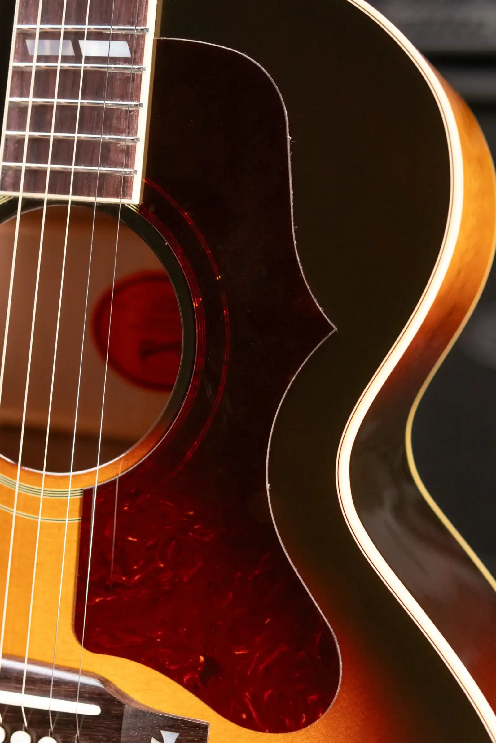 Gibson J-185 Original Acoustic/Electric Guitar - Vintage Sunburst with Hardshell Case