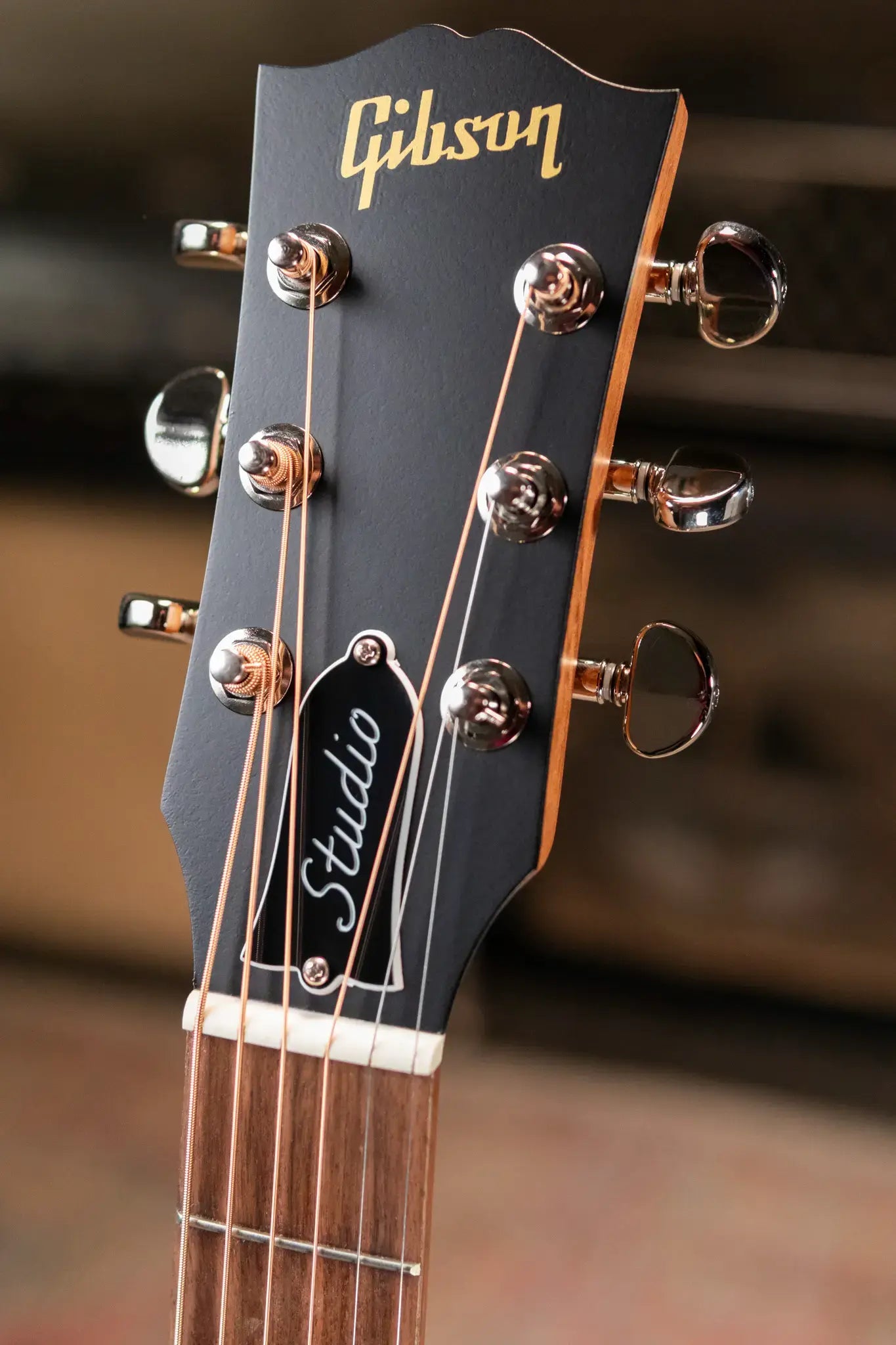 Gibson J-45 Studio Walnut Dreadnought Acoustic/Electric Guitar - Natural