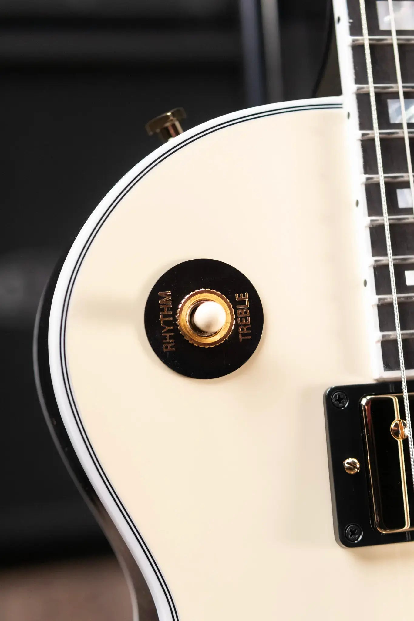 Gibson Les Paul Custom '70s Electric Guitar - Butter Cream with Hardshell Case