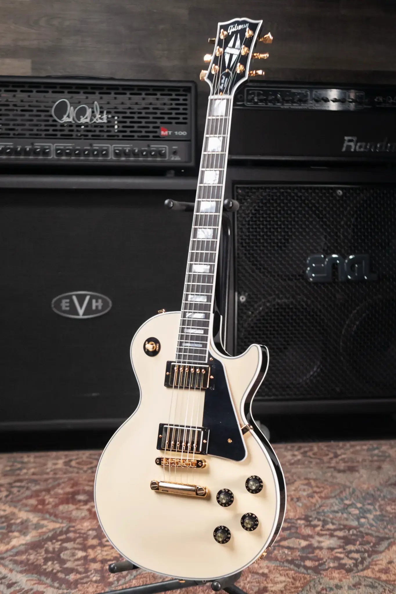 Gibson Les Paul Custom '70s Electric Guitar - Butter Cream with Hardshell Case