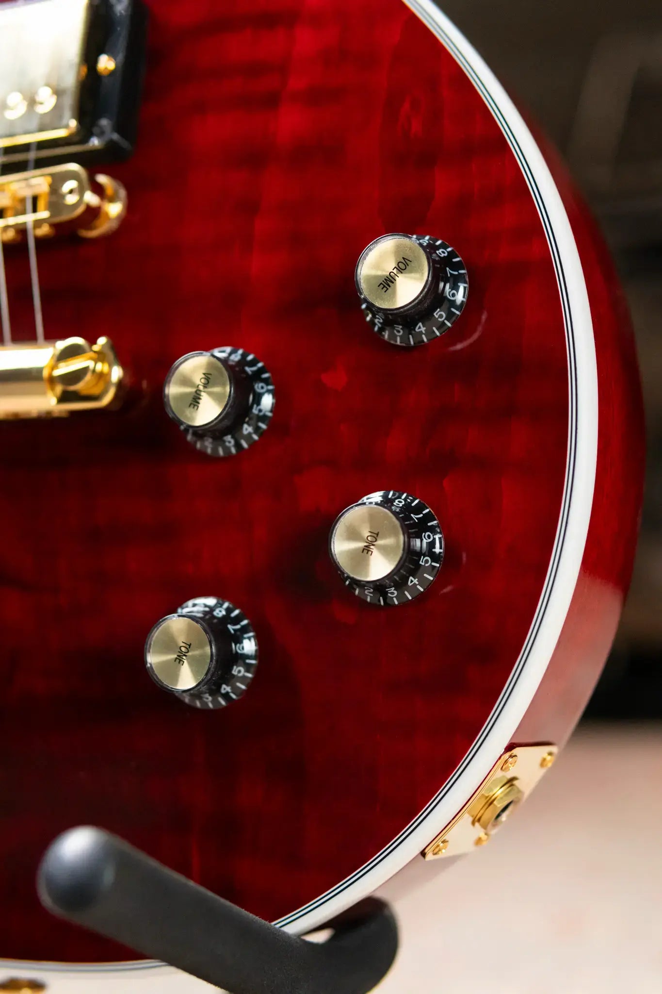 Gibson Les Paul Modern Supreme Electric Guitar - Wine Red with Hardshell Case