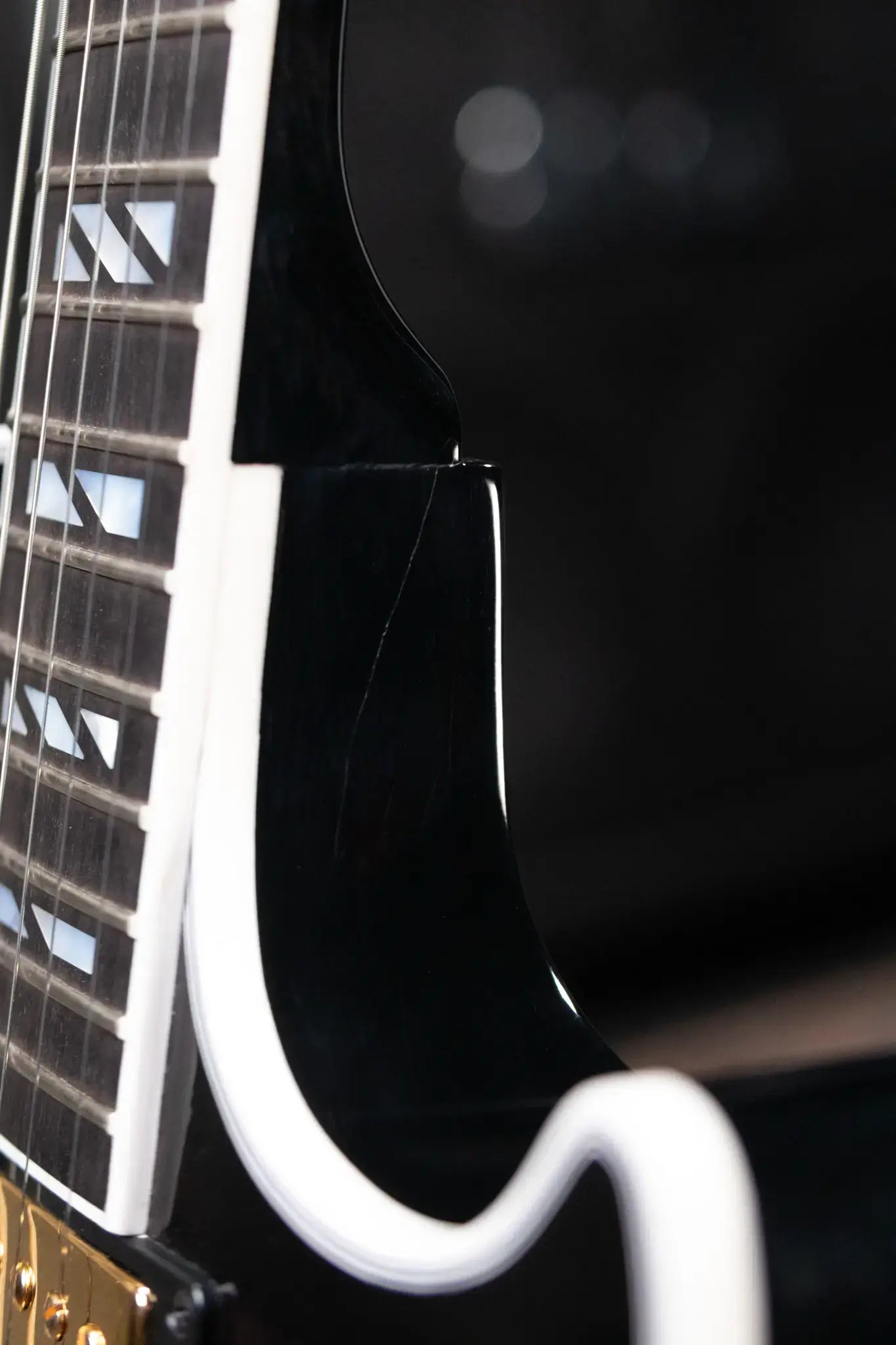 Gibson Les Paul Modern Supreme Trans Ebony Burst with Hardshell Case - Used