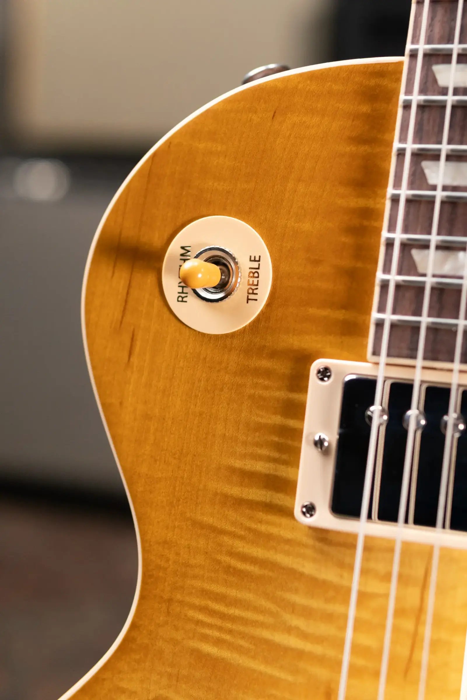 Gibson Les Paul Standard '50s Faded Electric Guitar - Vintage Honey Burst with Hardshell Case