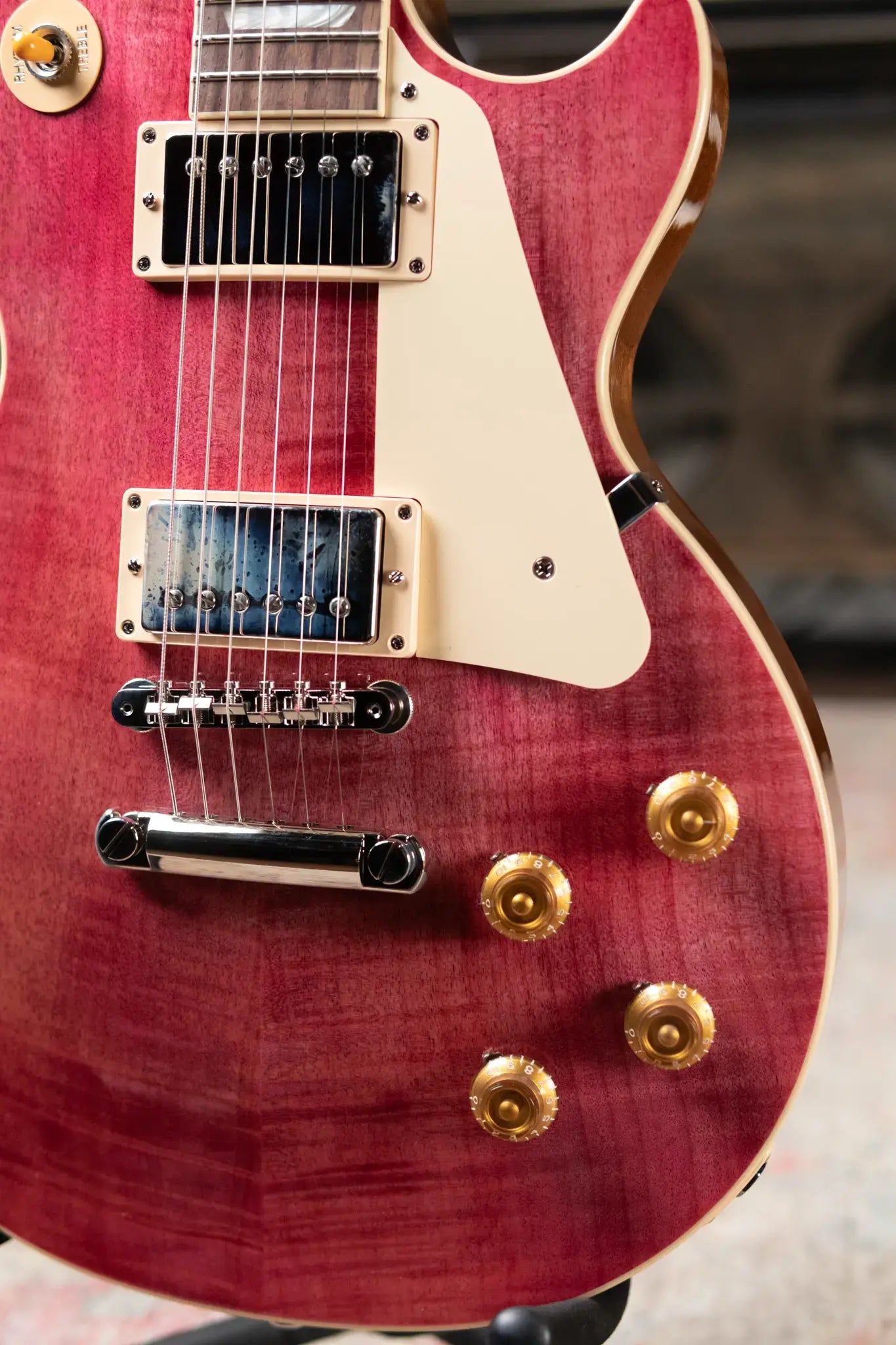 Gibson Les Paul Standard '50s Figured Top Electric Guitar - Translucent Fuchsia with Hardshell Case