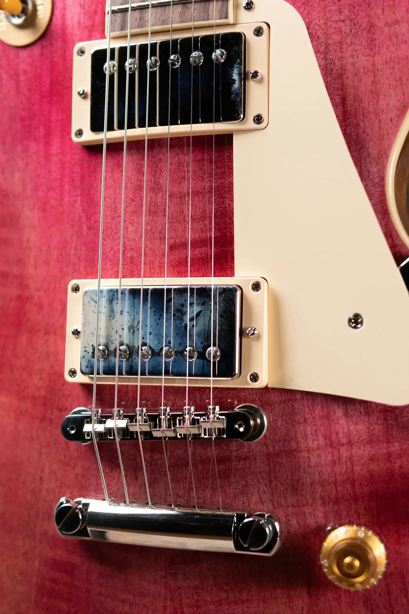 Gibson Les Paul Standard '50s Figured Top Electric Guitar - Translucent Fuchsia with Hardshell Case
