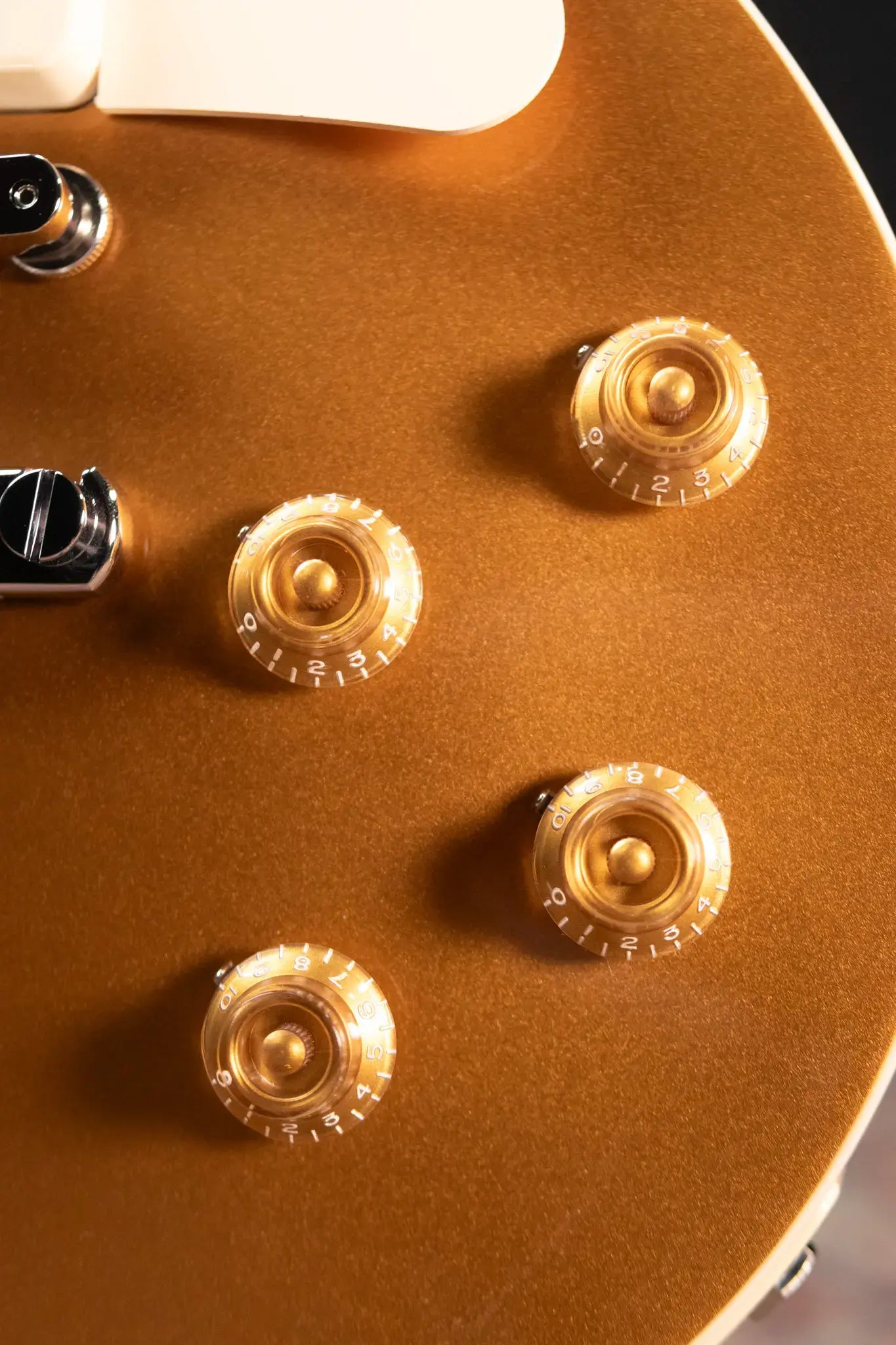 Gibson Les Paul Standard '50s P-90 Electric Guitar - Gold Top with Hardshell Case