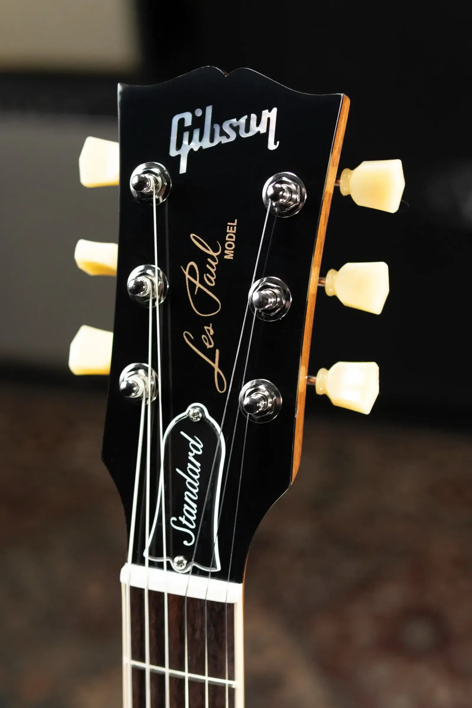 Gibson Les Paul Standard '50s P-90 Electric Guitar - Goldtop with Hardshell Case