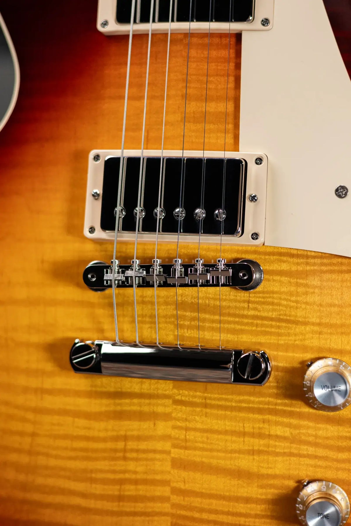 Gibson Les Paul Standard '60s Electric Guitar - Bourbon Burst with Hardshell Case