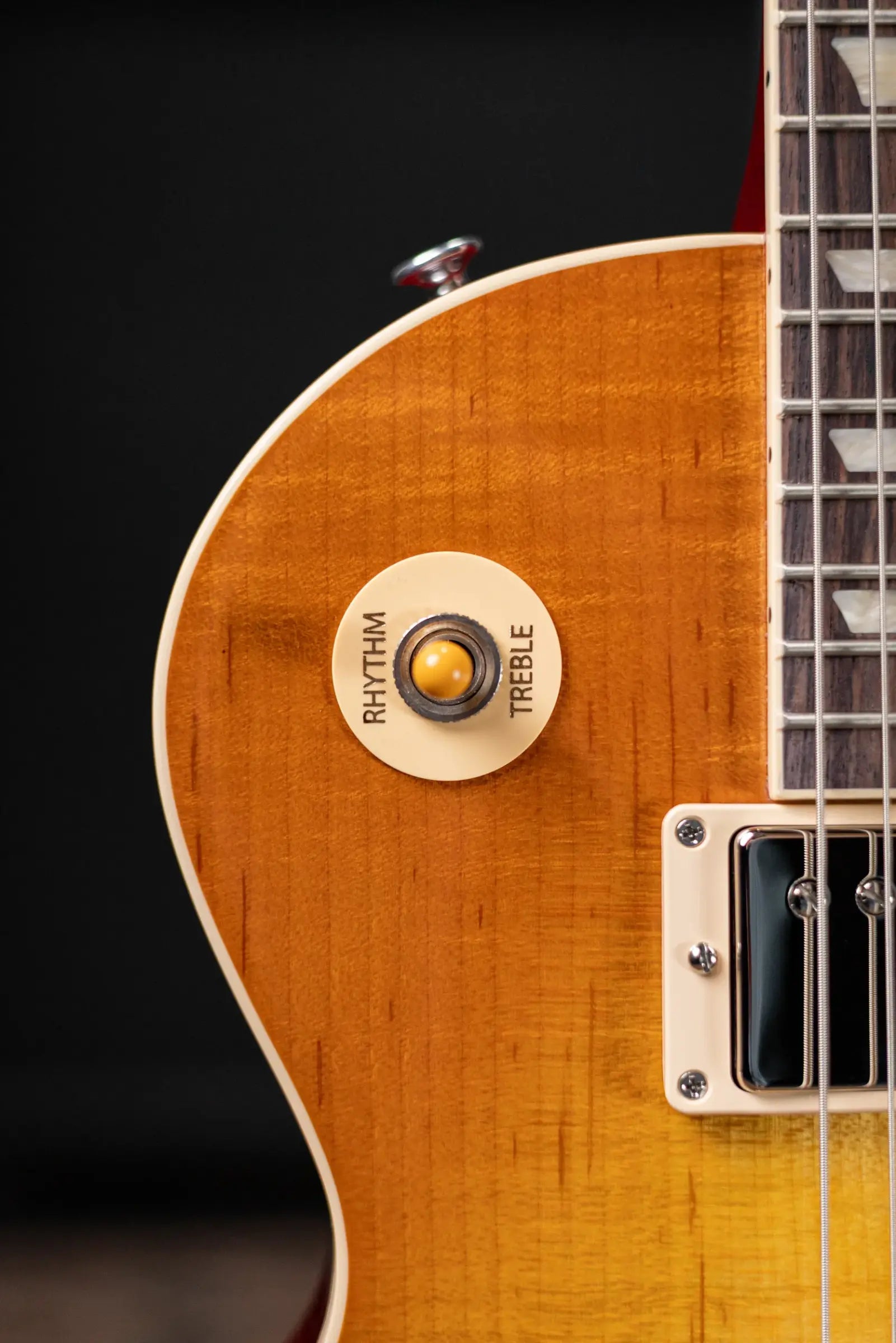 Gibson Les Paul Standard 60s Electric Guitar - Unburst with Hardshell Case