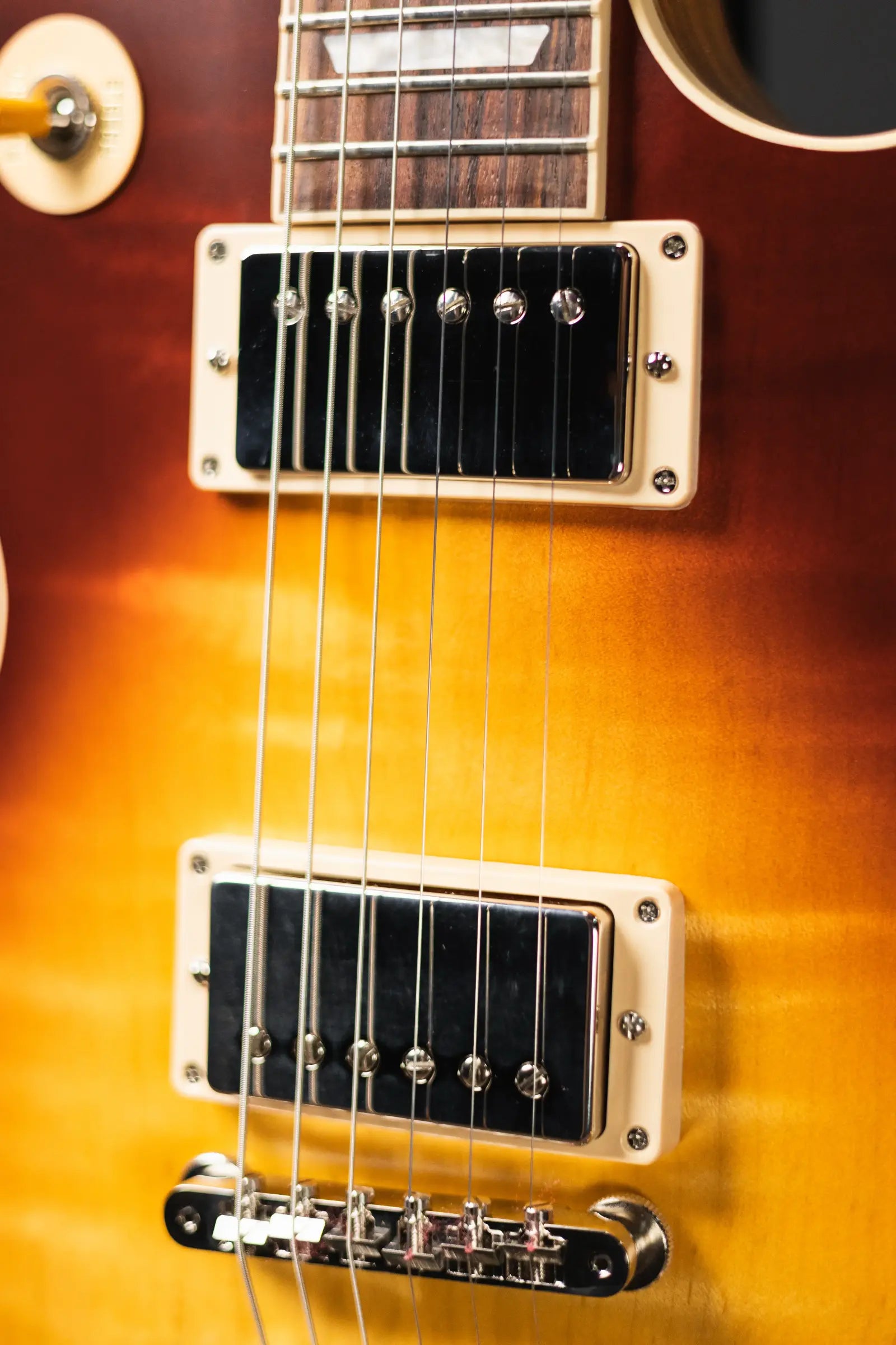 Gibson Les Paul Standard 60s Faded Electric Guitar - Vintage Bourbon Burst with Hardshell Case