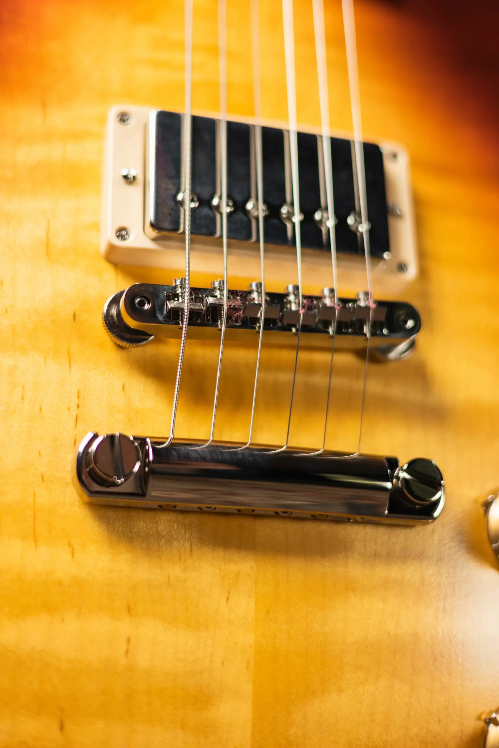 Gibson Les Paul Standard 60s Faded Electric Guitar - Vintage Bourbon Burst with Hardshell Case