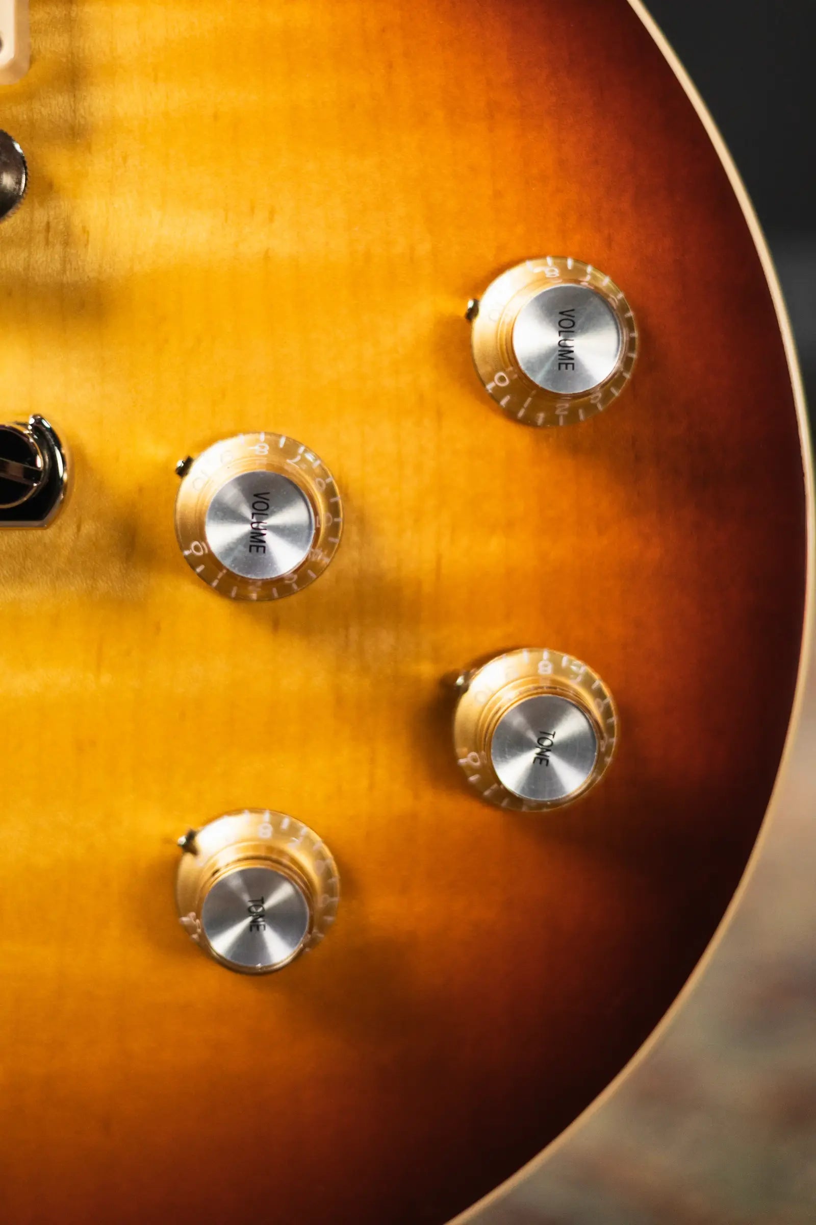 Gibson Les Paul Standard 60s Faded Electric Guitar - Vintage Bourbon Burst with Hardshell Case