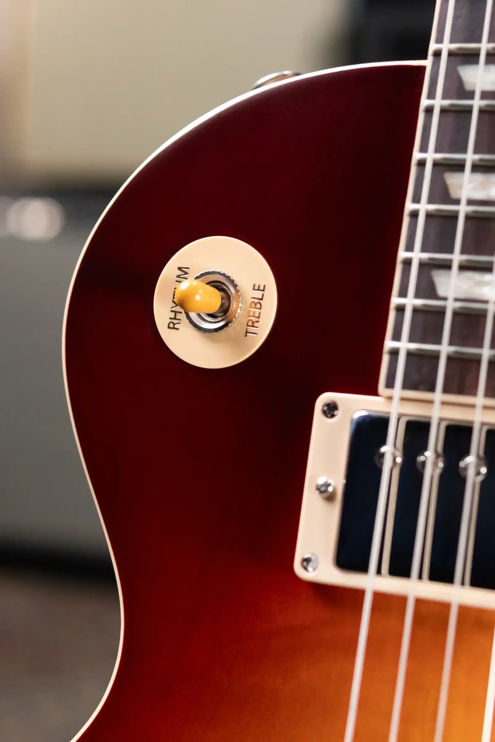 Gibson Les Paul Standard 60s Faded Electric Guitar - Vintage Bourbon Burst with Hardshell Case