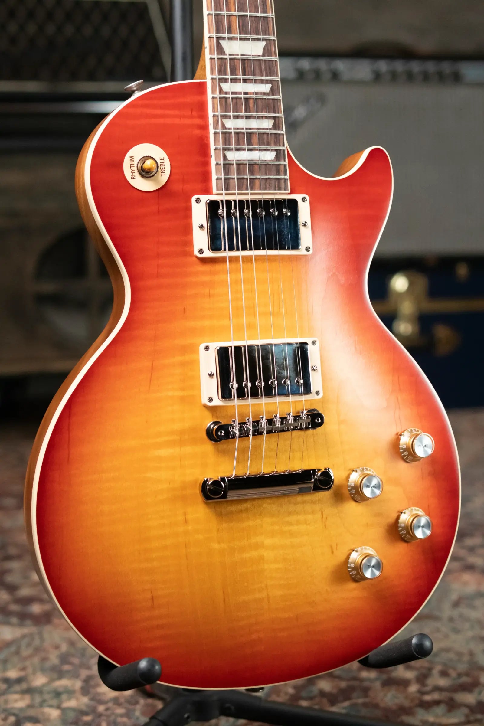 Gibson Les Paul Standard 60s Faded - Vintage Cherry Sunburst with Hardshell Case