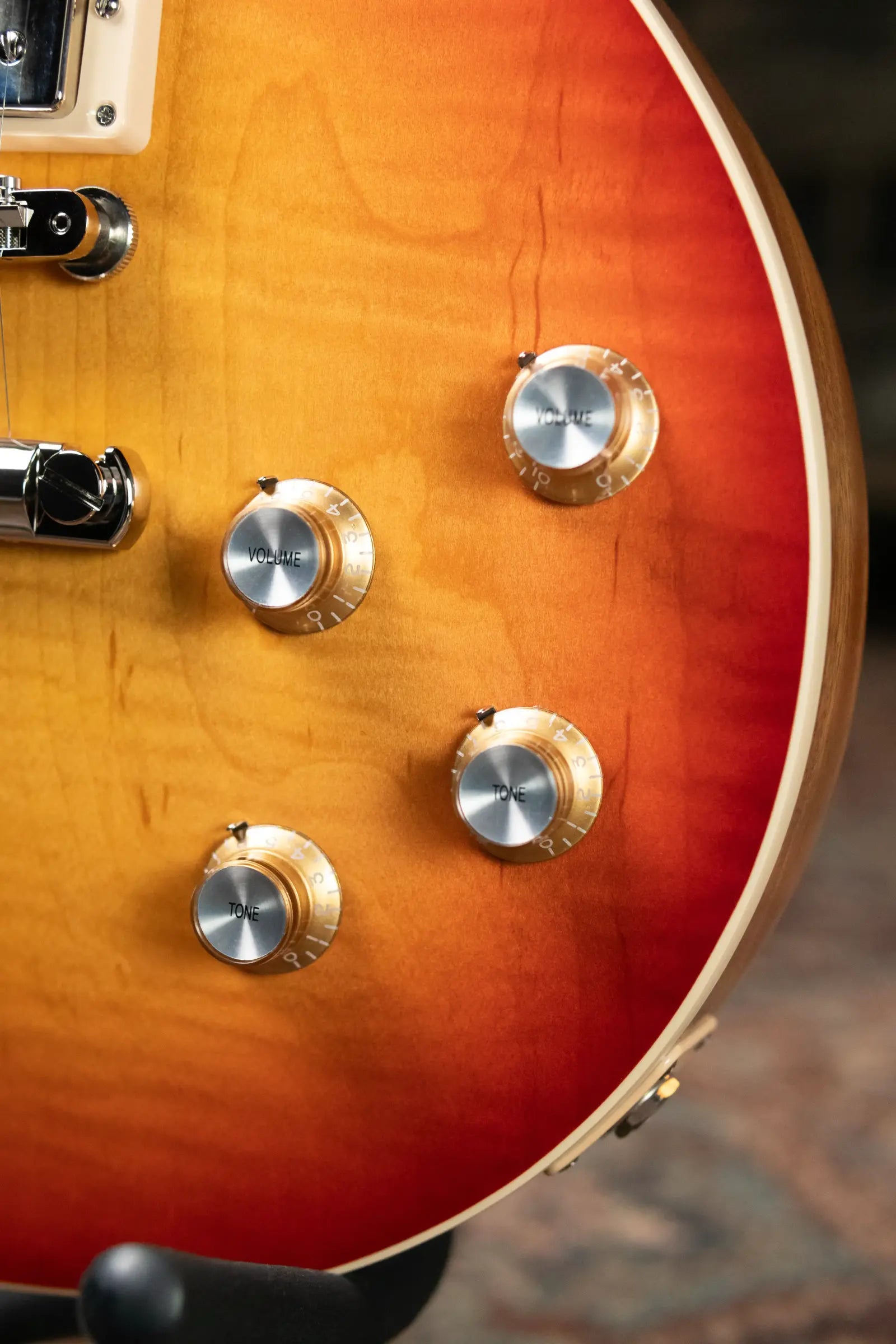 Gibson Les Paul Standard 60s Faded - Vintage Cherry Sunburst with Hardshell Case