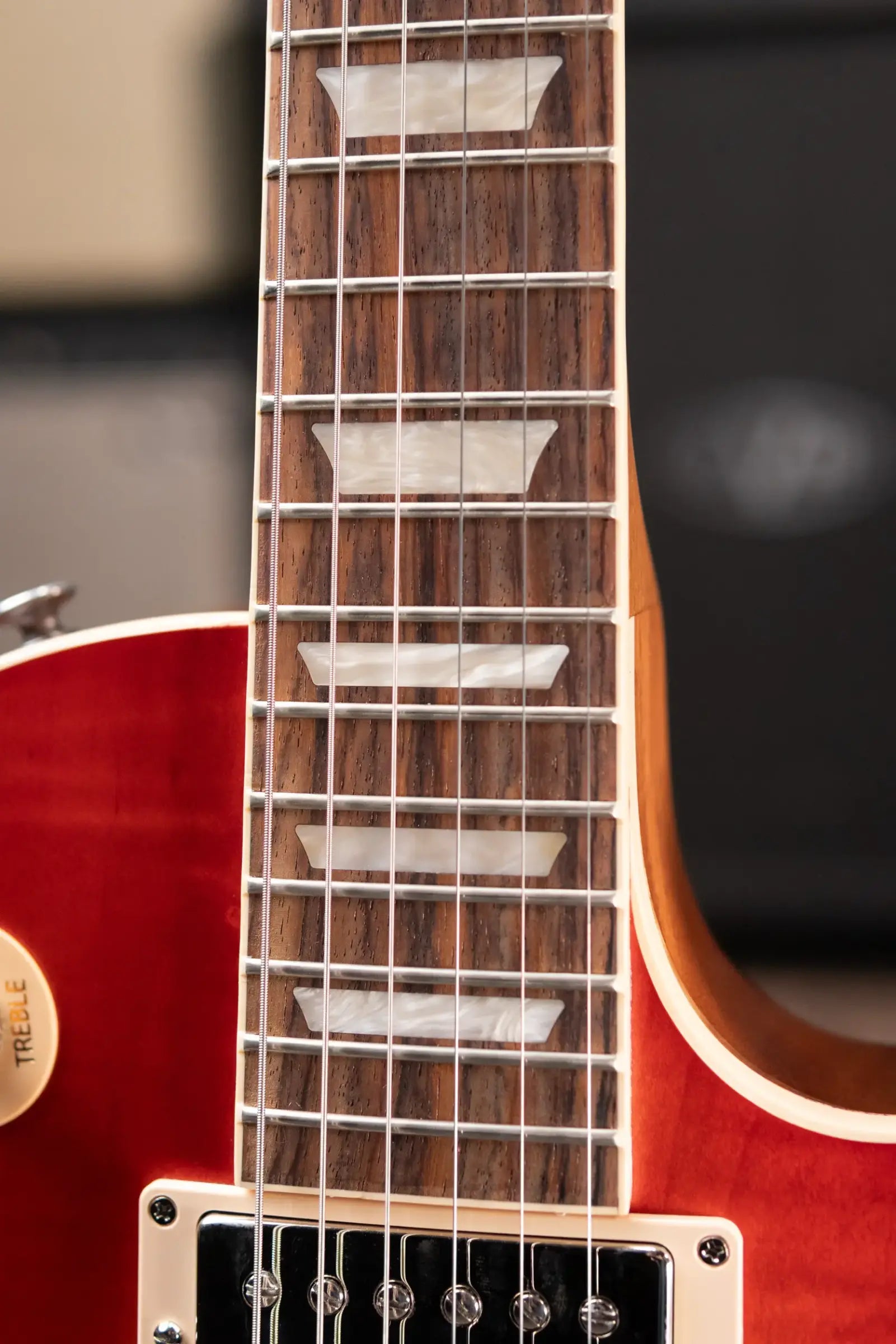 Gibson Les Paul Standard 60s Faded - Vintage Cherry Sunburst with Hardshell Case - Floor Model