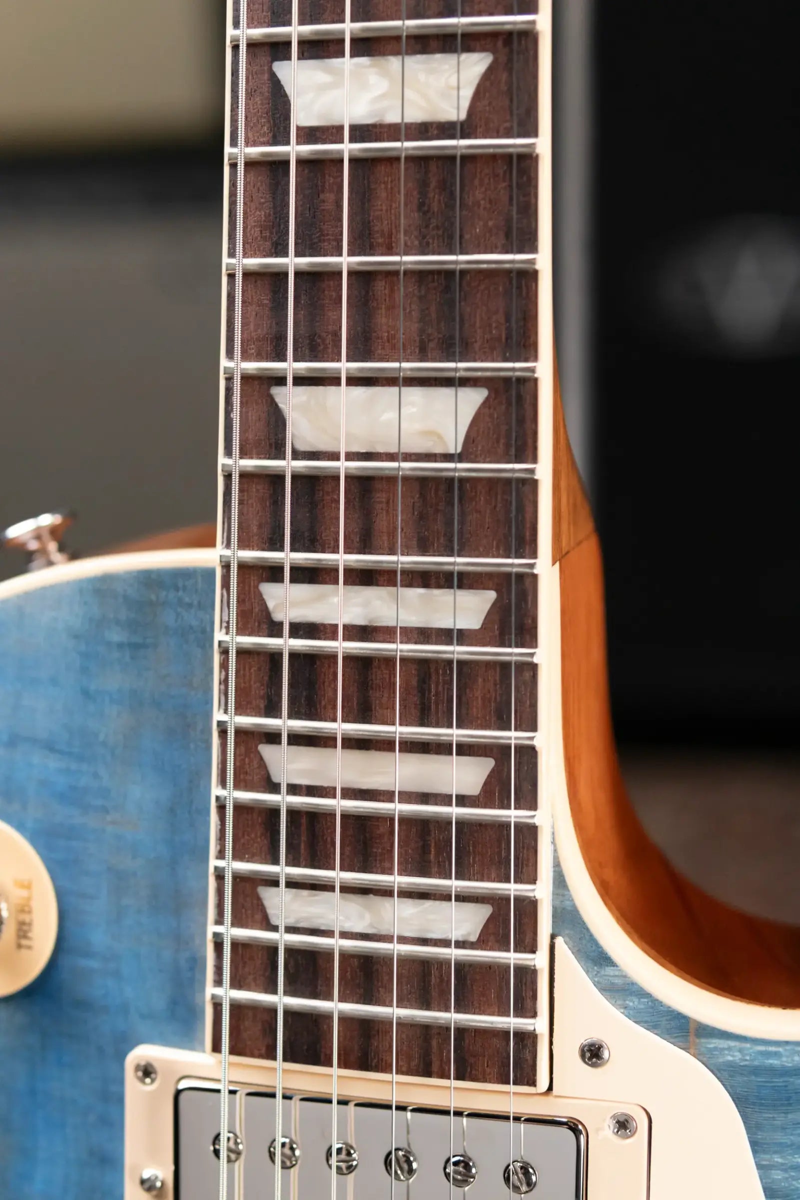 Gibson Les Paul Standard 60s Figured Top Electric Guitar - Ocean Blue with Hardshell Case