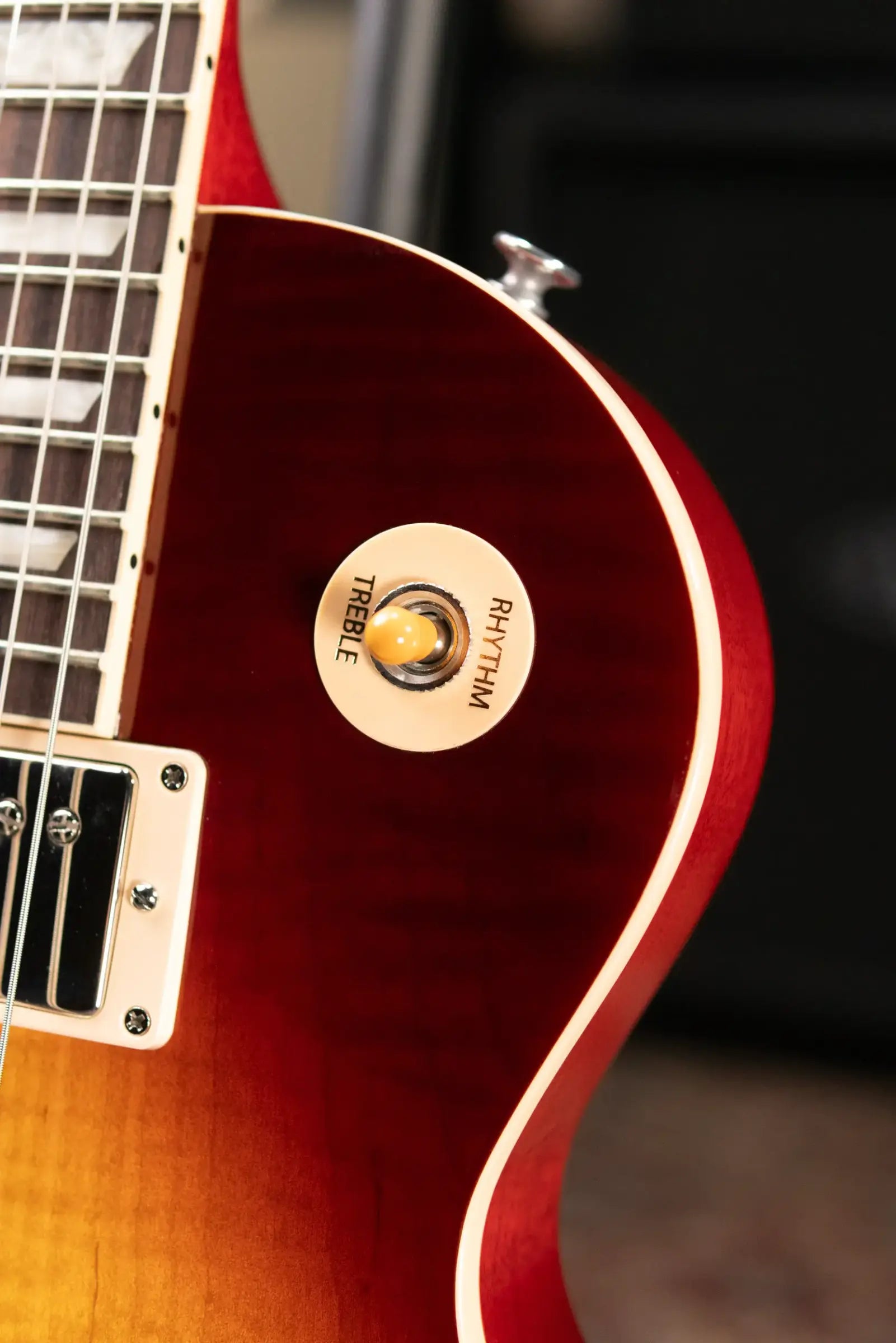 Gibson Les Paul Standard '60s Left-Handed Electric Guitar - Iced Tea Burst with Hardshell Case - Floor Model