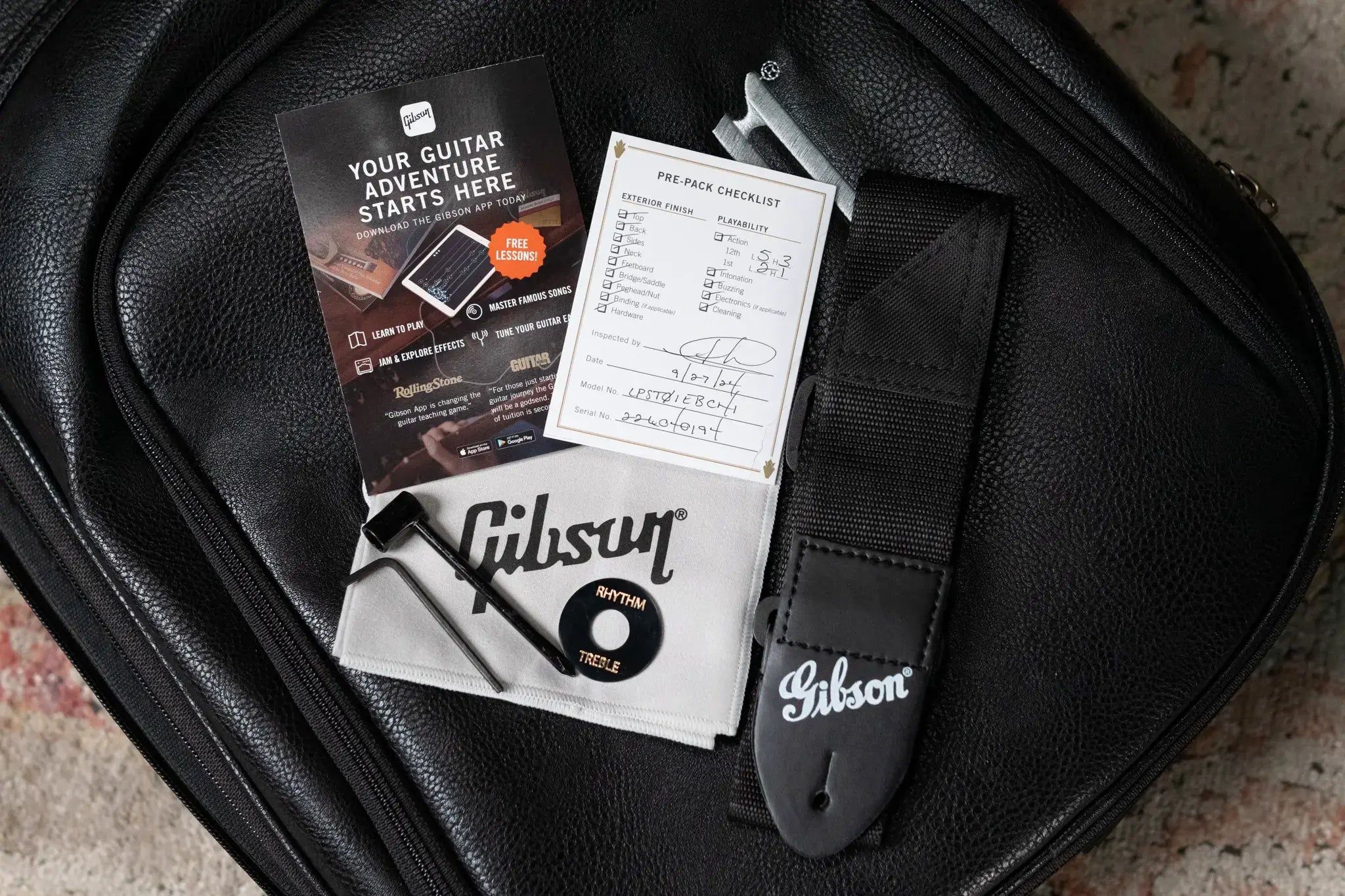 Gibson Les Paul Studio - Ebony with Gig Bag