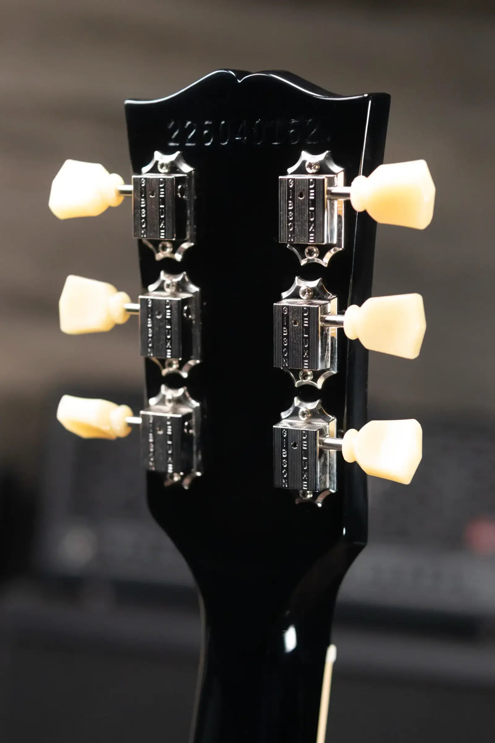 Gibson Les Paul Studio Electric Guitar Ebony with Gig Bag - Floor Model