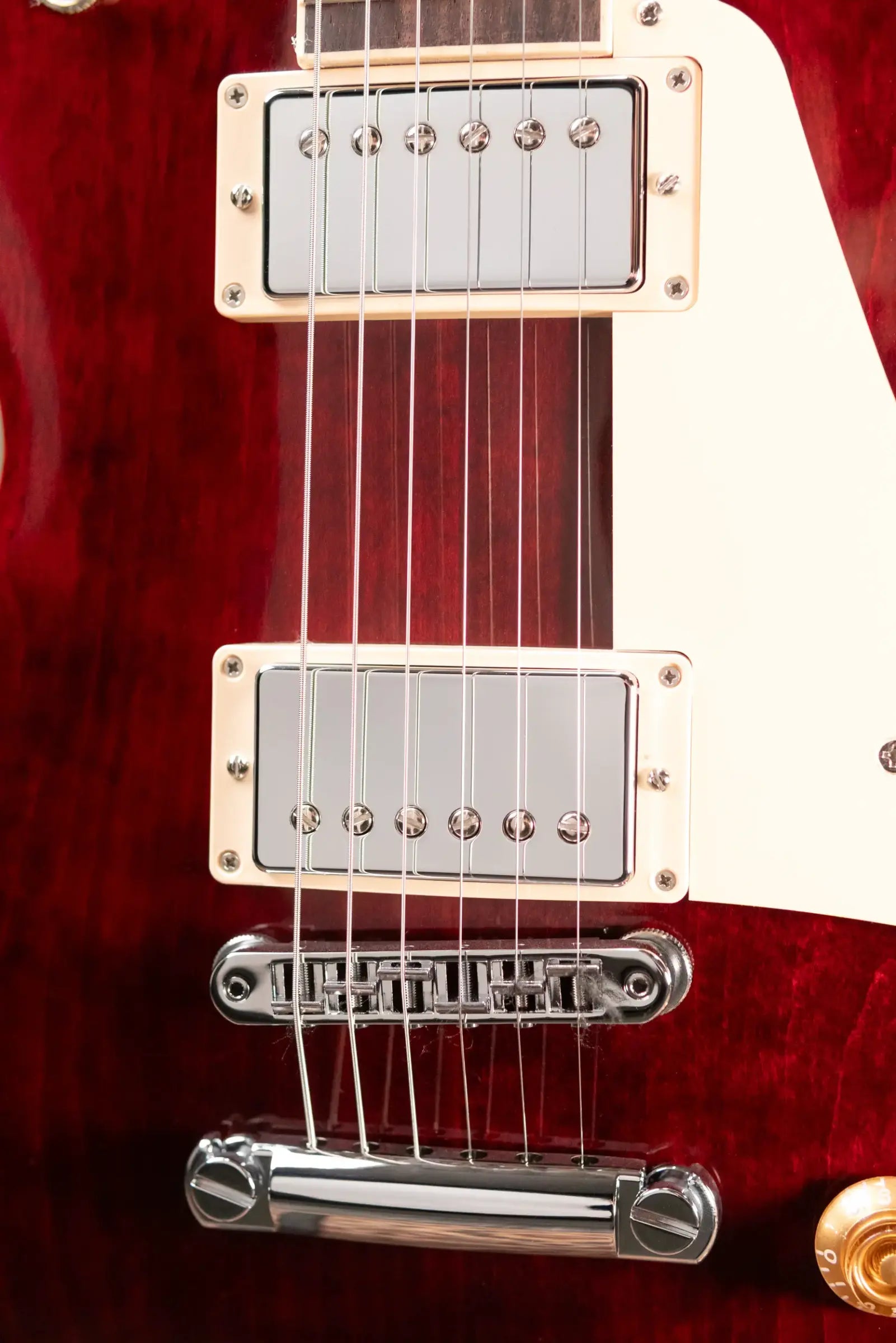 Gibson Les Paul Studio Electric Guitar - Wine Red with Gig Bag