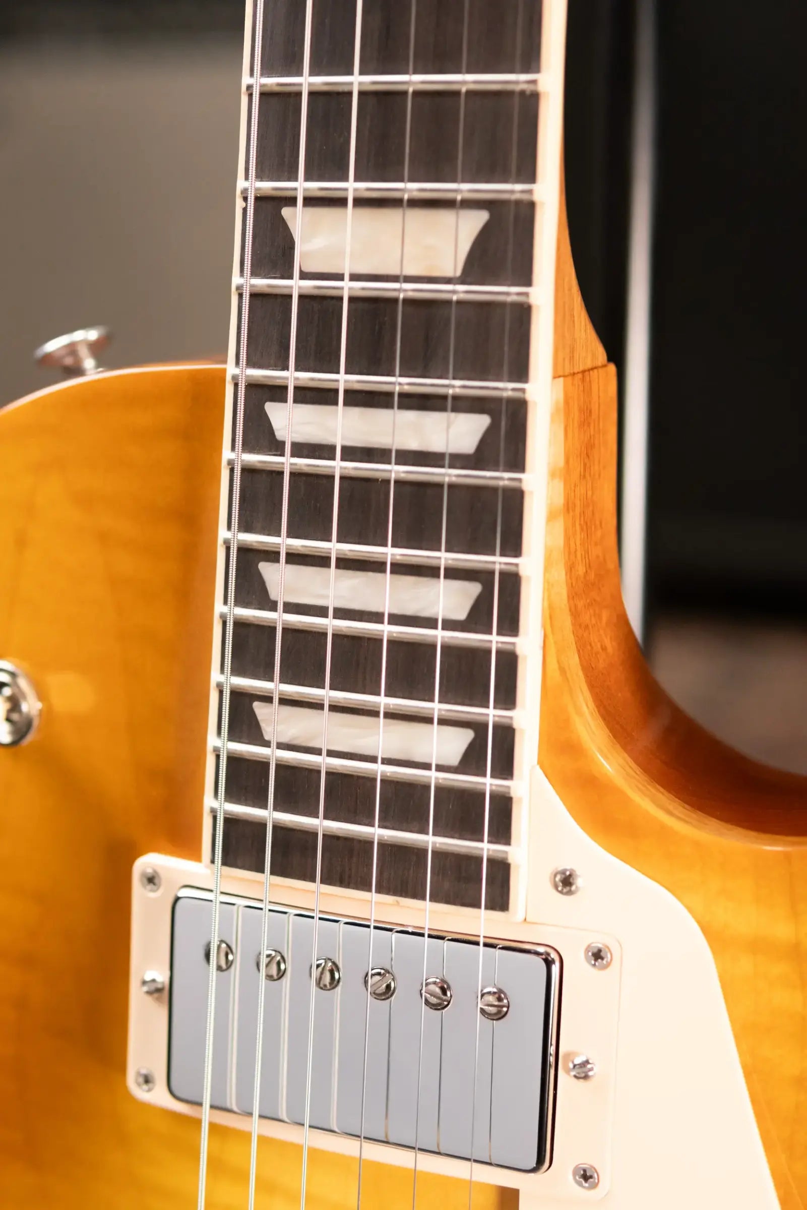 Gibson Les Paul Studio Session Electric Guitar - Honeyburst with Gig Bag