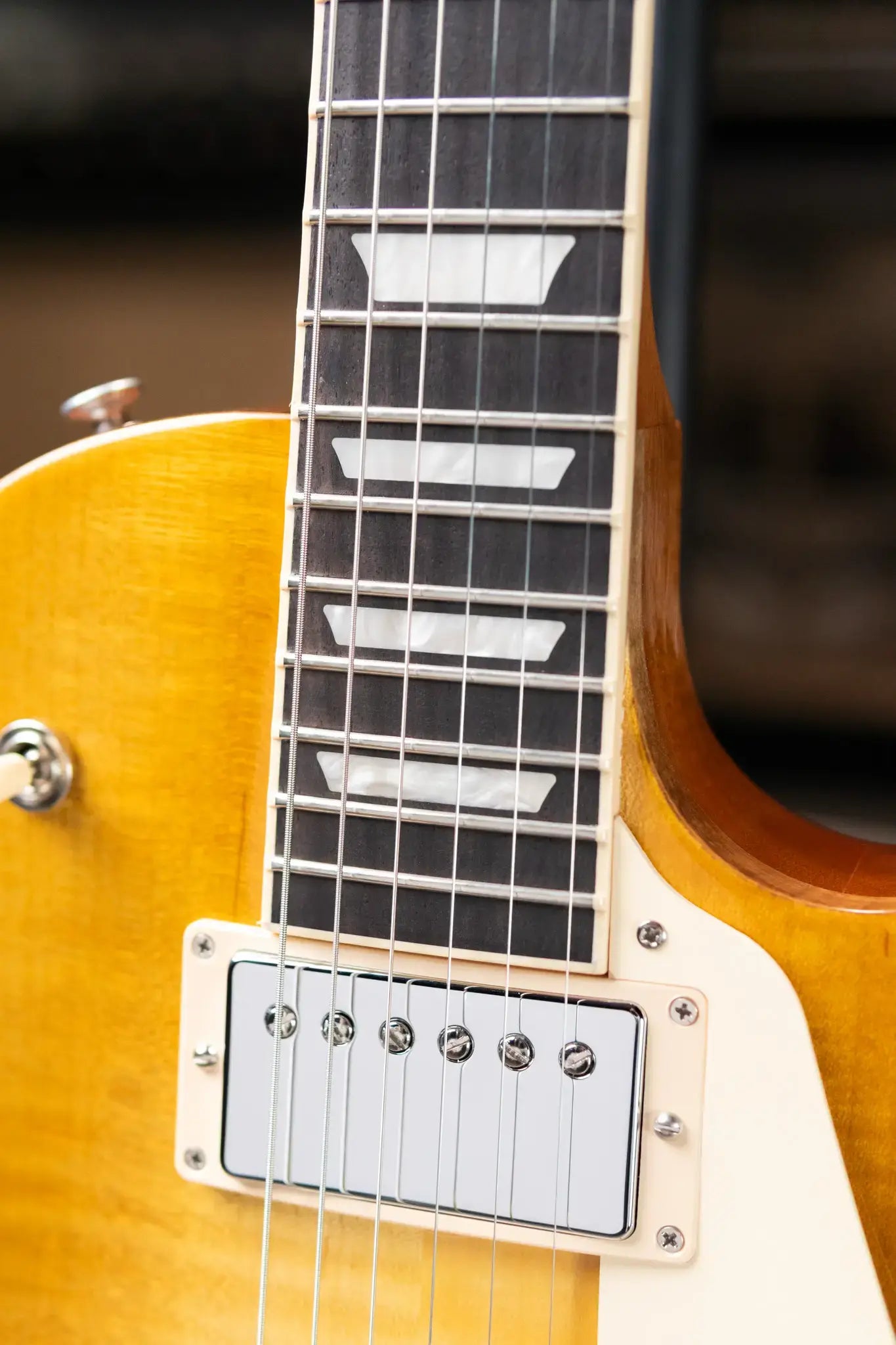 Gibson Les Paul Studio Session Electric Guitar - Honeyburst with Gig Bag