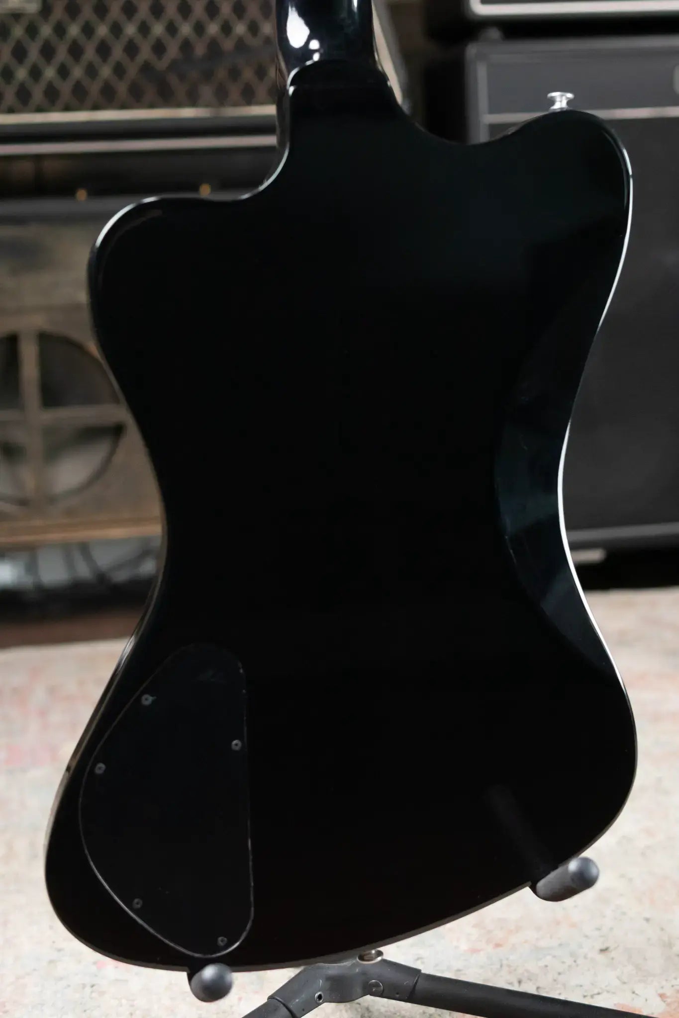 Gibson Non-Reverse Thunderbird - Ebony with Hardshell Case