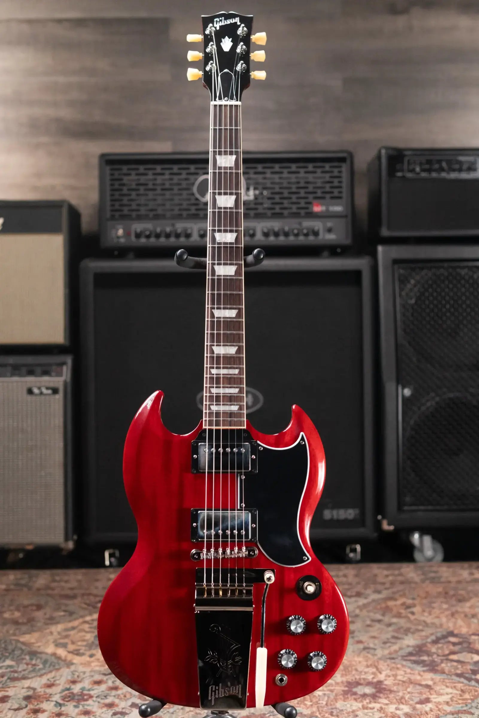 Gibson SG Standard '61 Maestro Vibrola Electric Guitar - Vintage Cherry with Hardshell Case