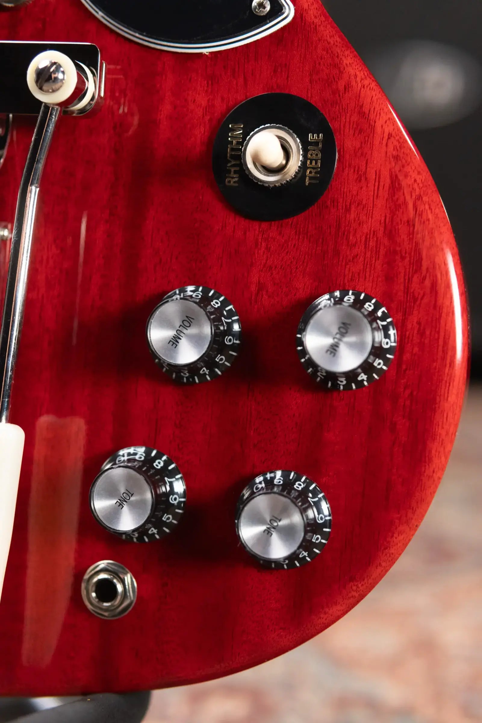 Gibson SG Standard '61 Maestro Vibrola Electric Guitar - Vintage Cherry with Hardshell Case