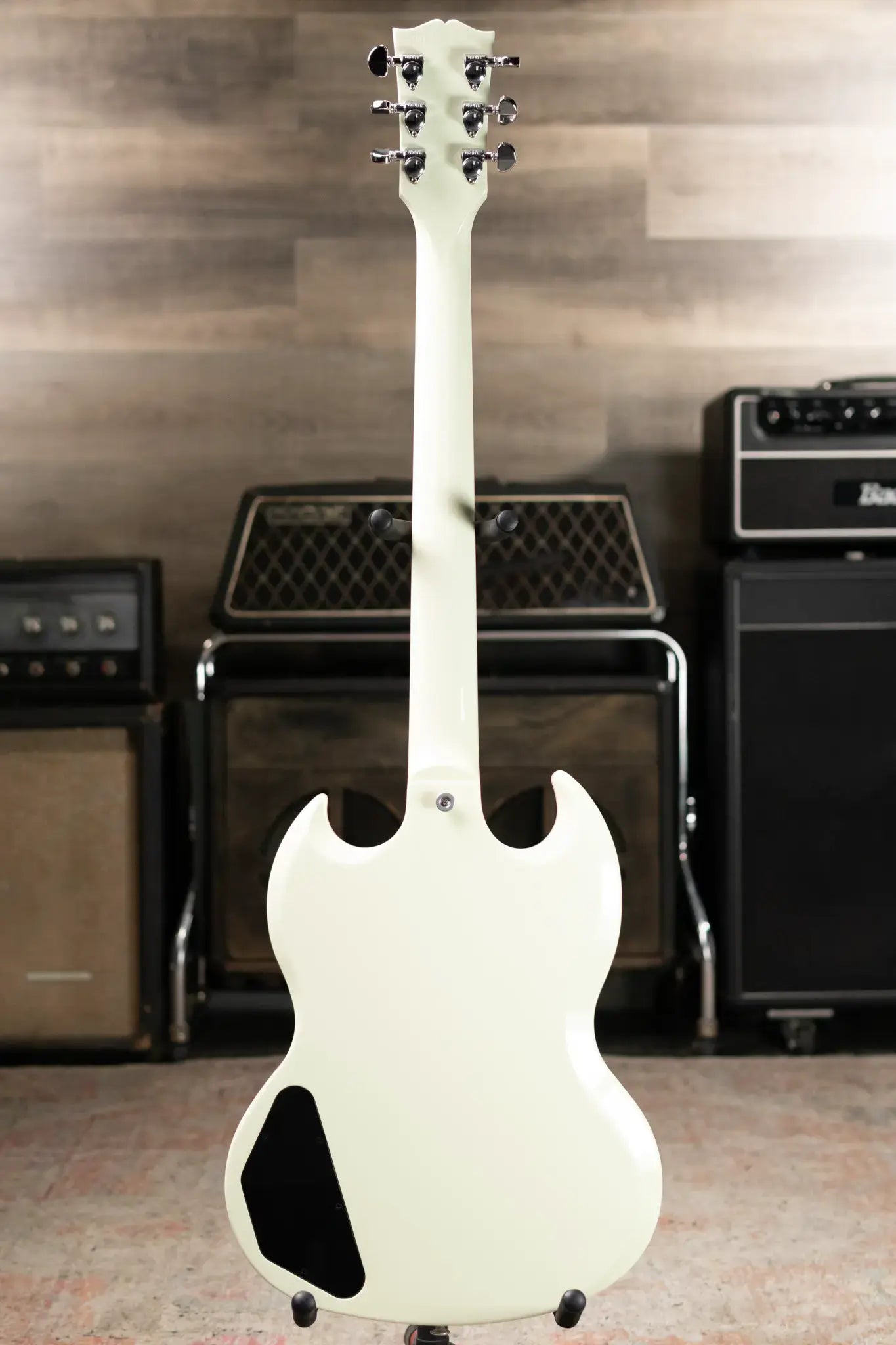 (Blemish, Reshoot as floor model?) Gibson SG Standard Electric Guitar - Classic White with Gig Bag
