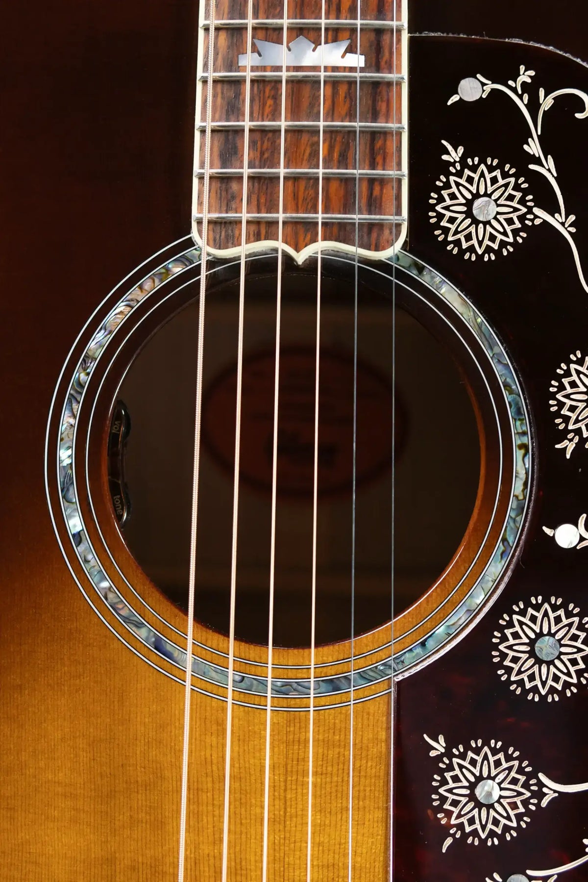 Gibson SJ-200 Anniversary Limited Edition (1 of 100) Acoustic/Electric Guitar - Cremona Burst with Hardshell Case
