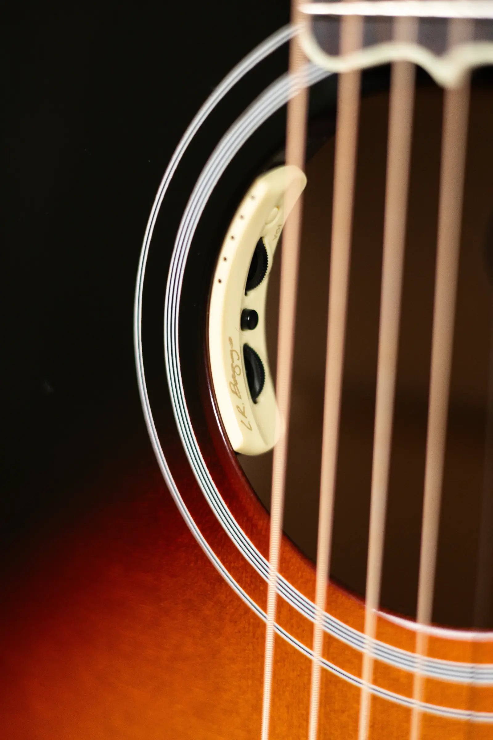 Gibson SJ-200 Standard Maple Acoustic/Electric Guitar - Triburst with Hardshell Case