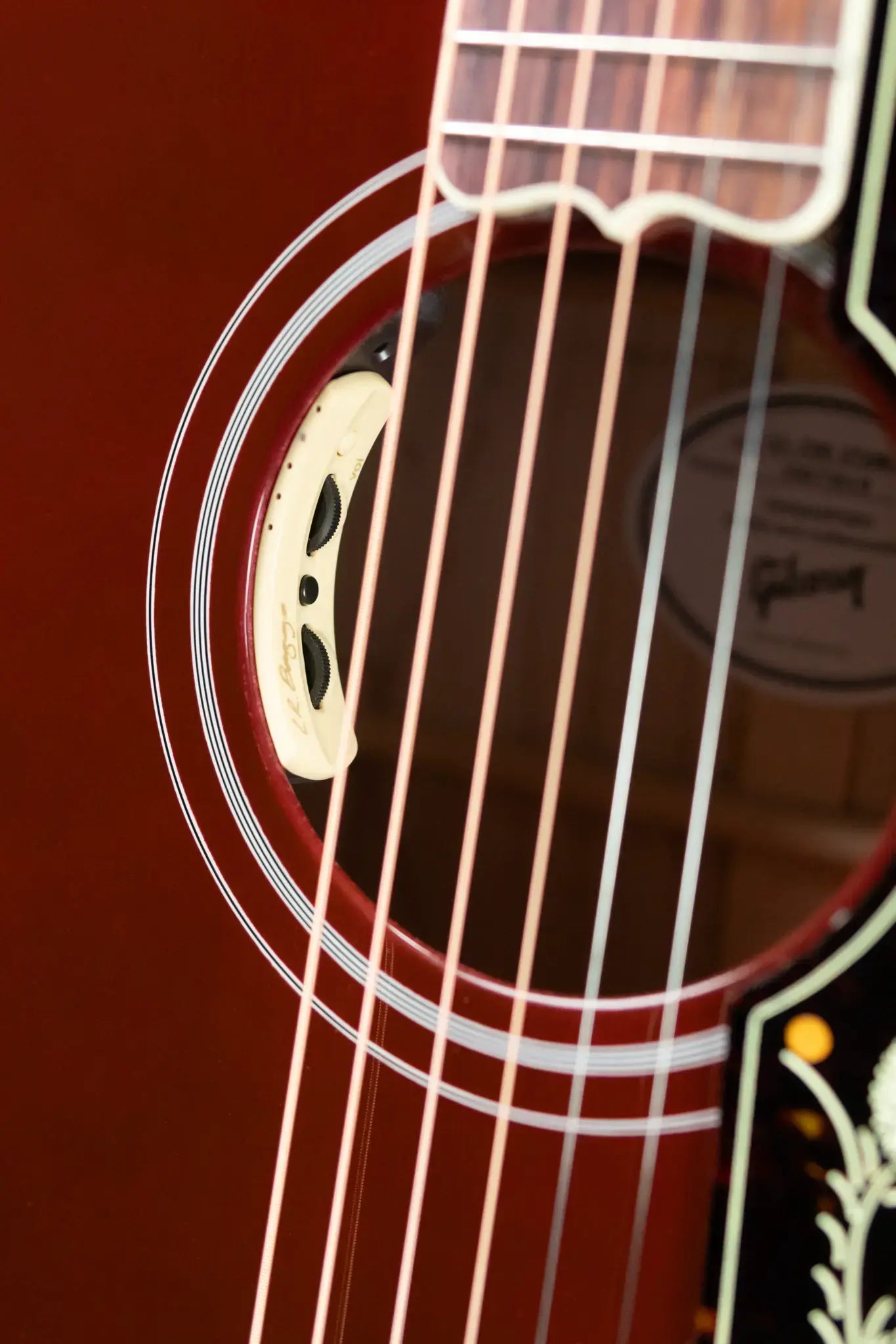 Gibson SJ-200 Standard Maple Acoustic/Electric Guitar - Wine Red with Hardshell Case