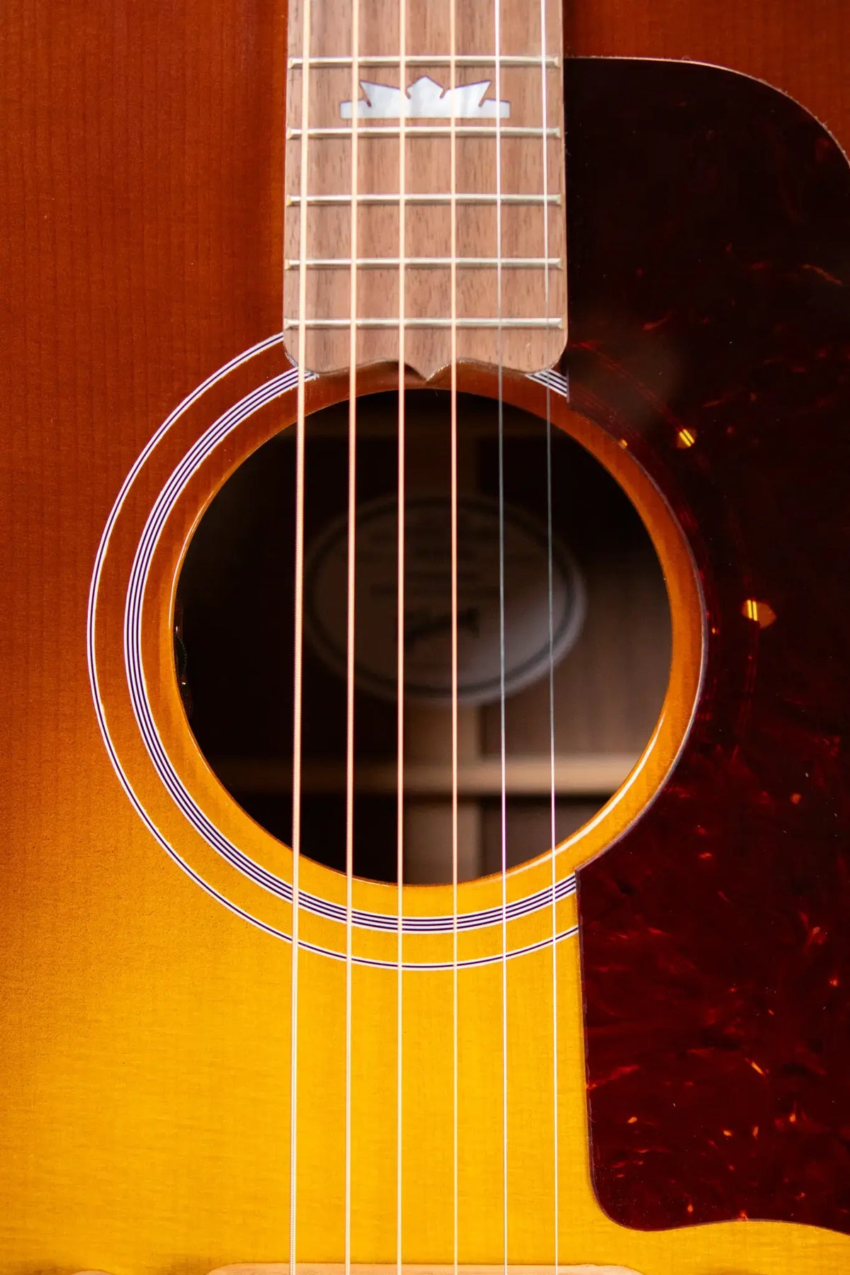 Gibson SJ-200 Studio Walnut Jumbo Acoustic/Electric Guitar - Satin Walnut Burst with Hardshell Case - Demo